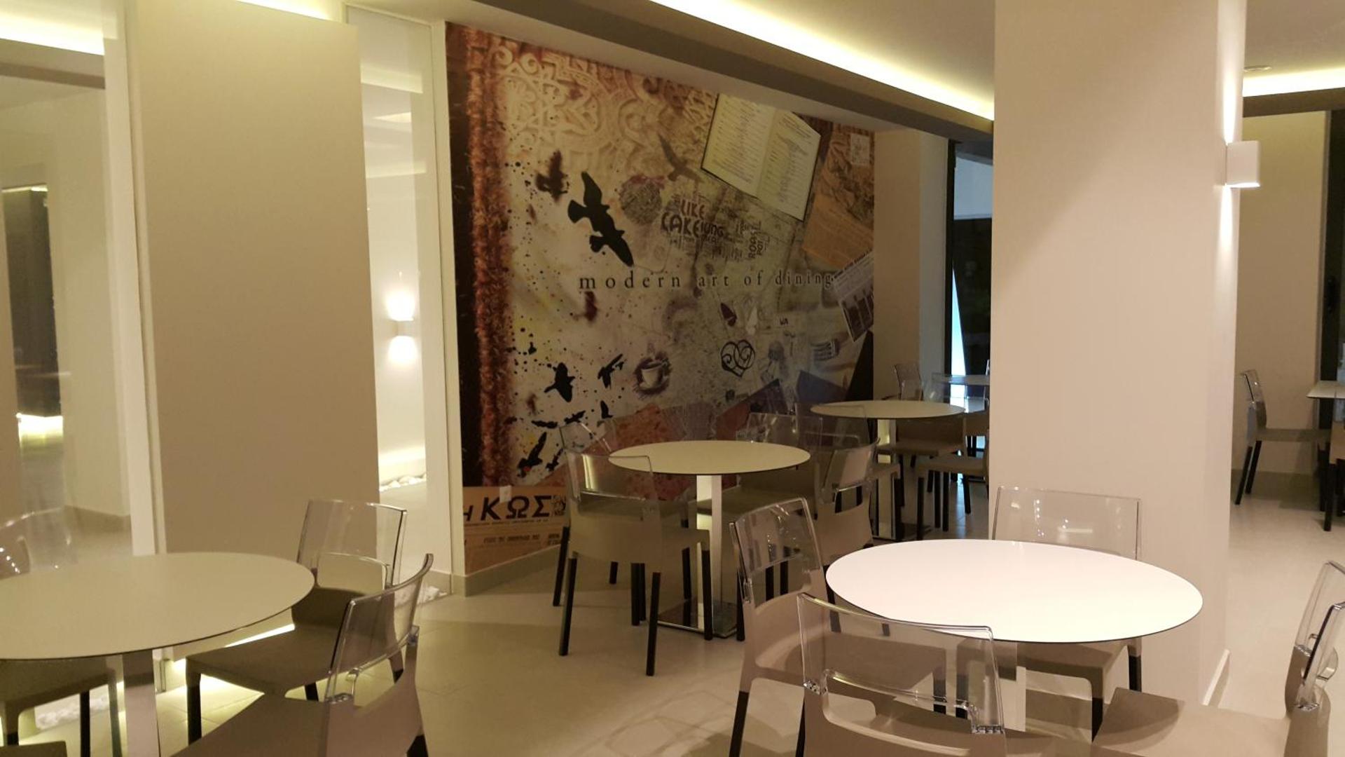 Cosmopolitan Hotel - Photo 58