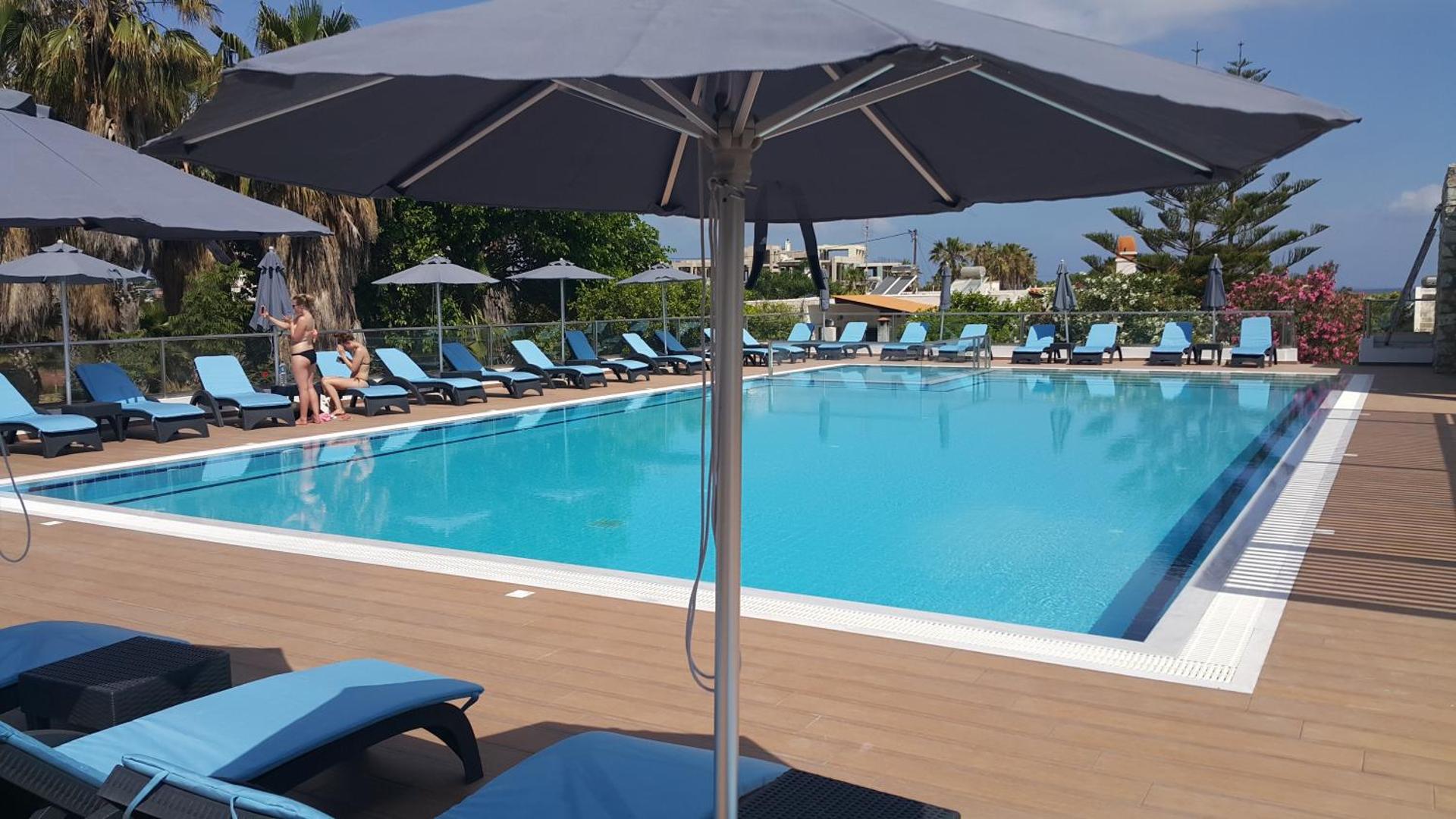 Cosmopolitan Hotel - Photo 56