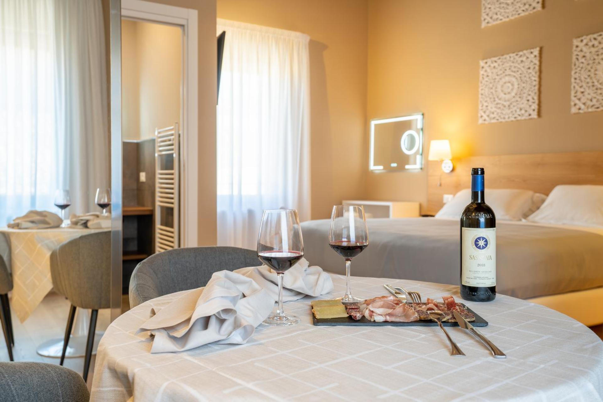 GG8 Hotel & Suite SPA - Photo 24