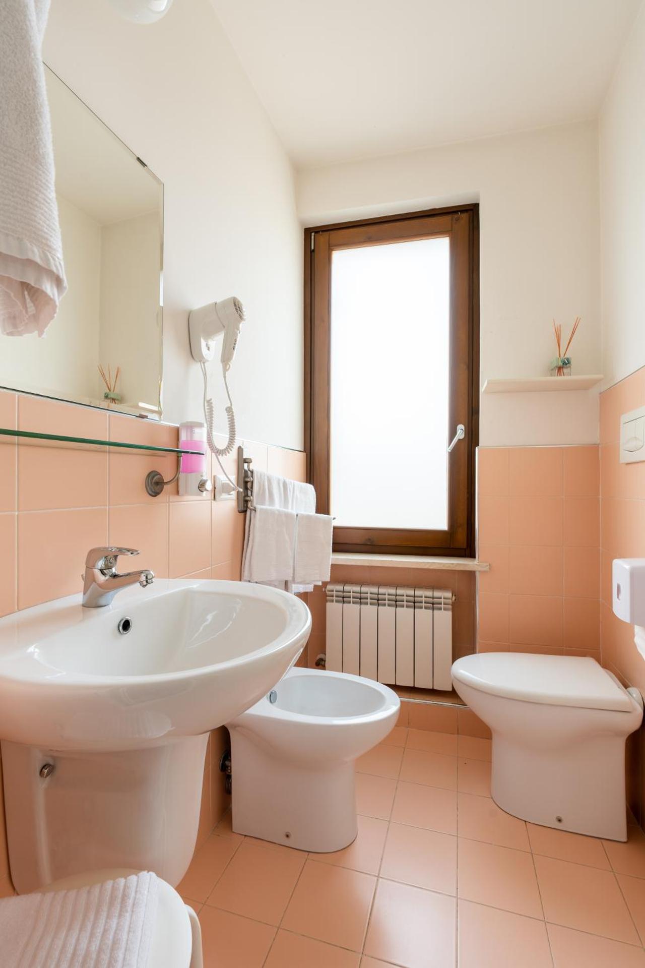 GG8 Hotel & Suite SPA - Photo 31