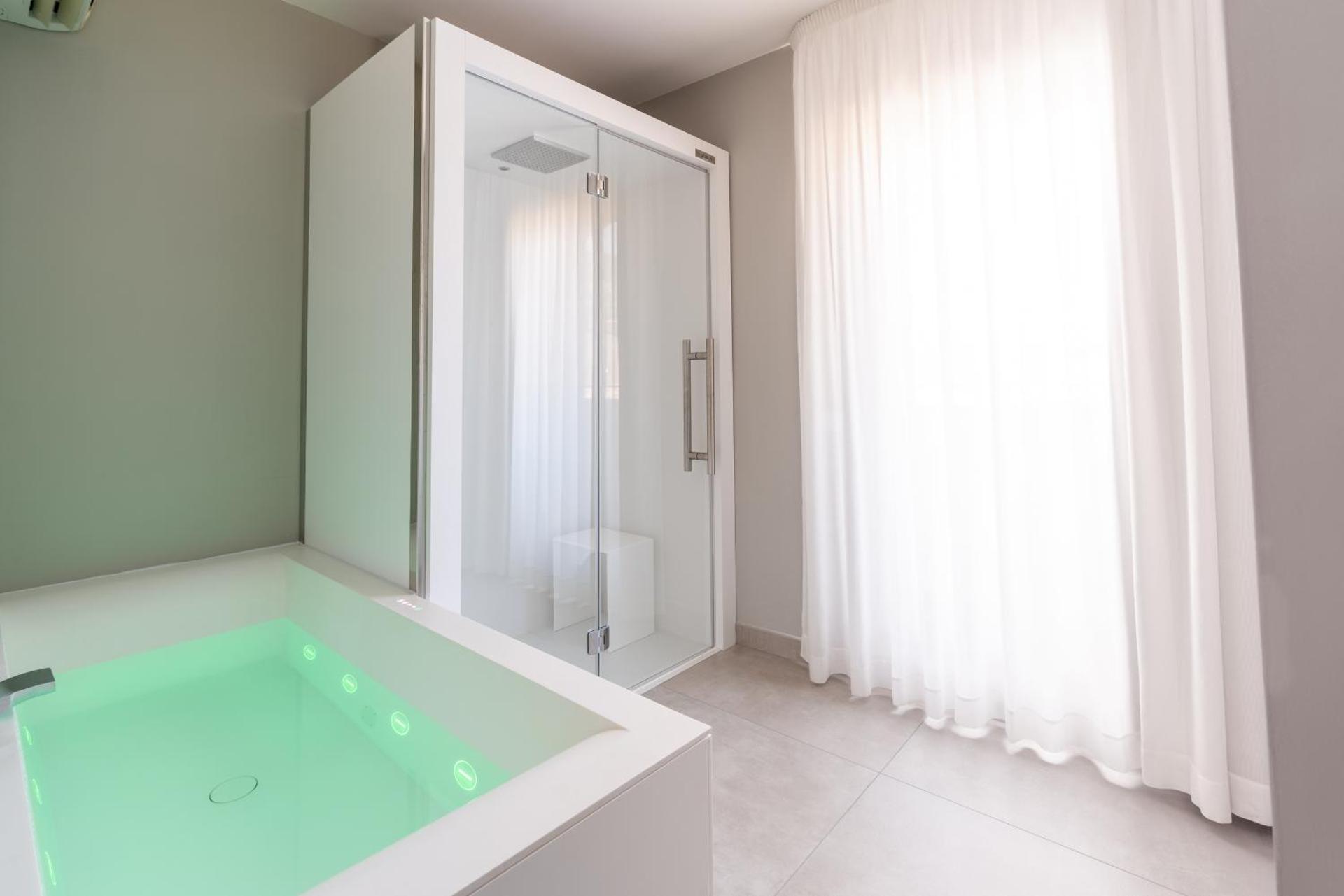 GG8 Hotel & Suite SPA - Photo 35
