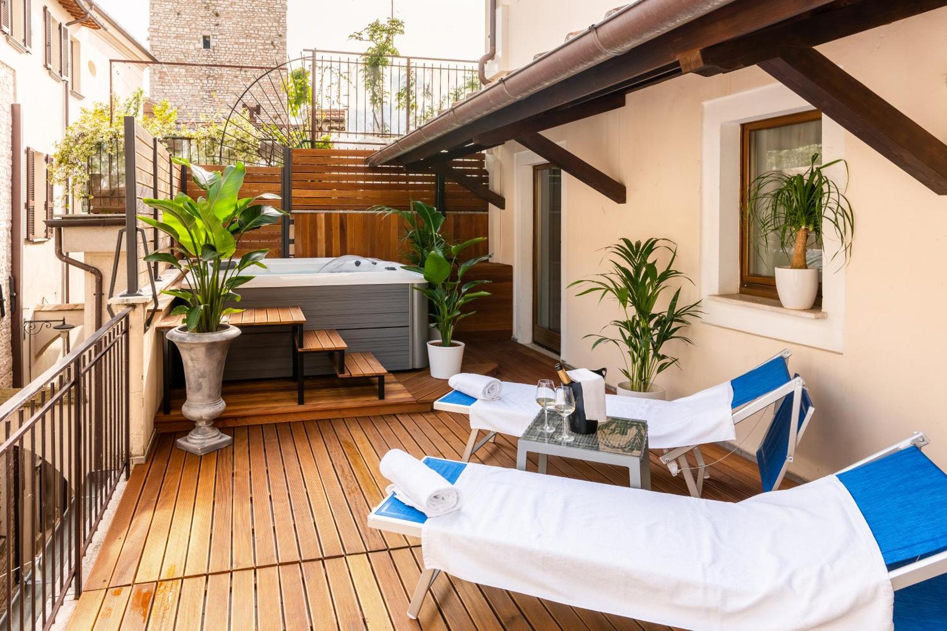 GG8 Hotel & Suite SPA - Photo 40