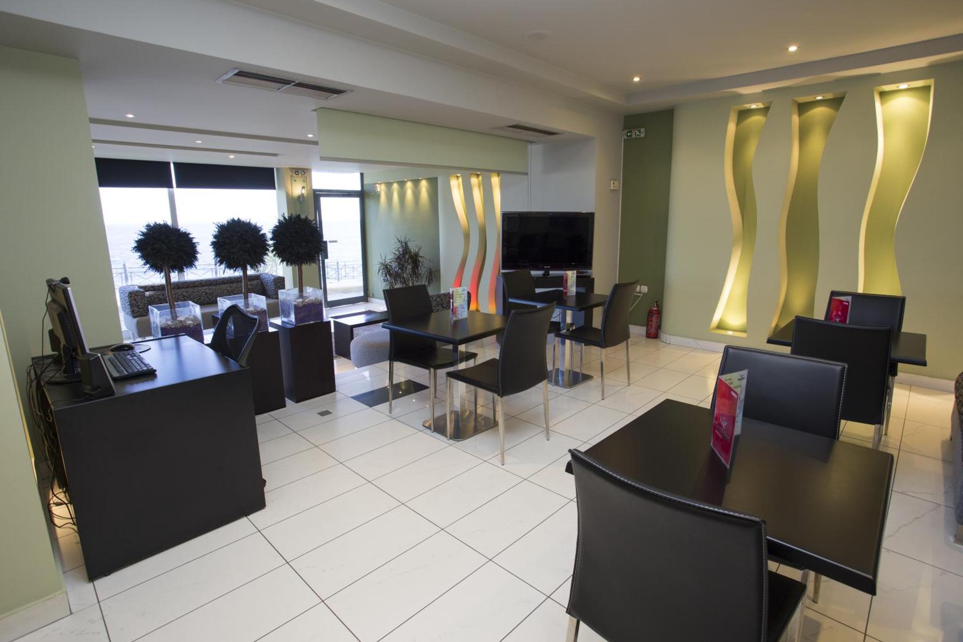 Scorpios Sea Side Hotel - Photo 65