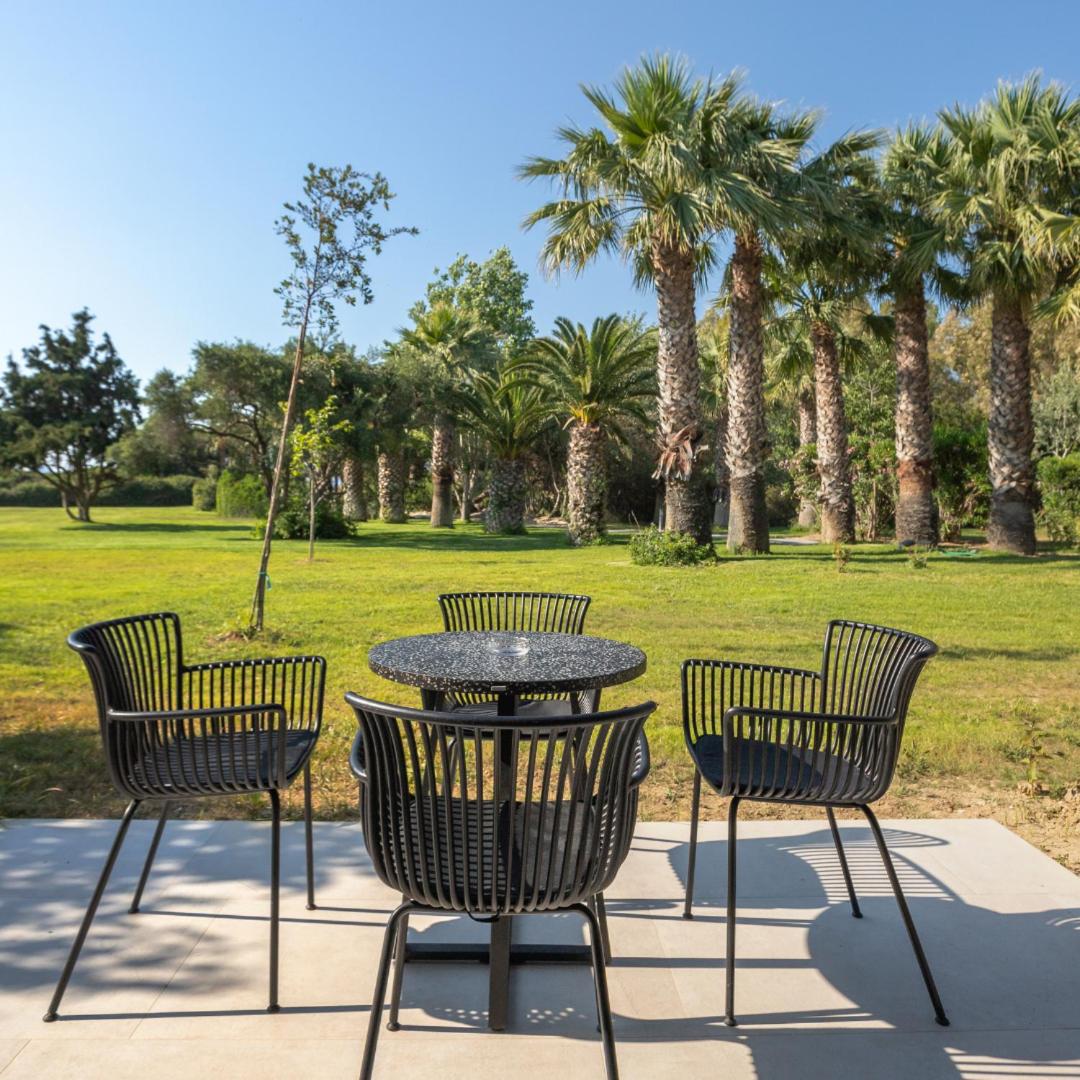 Caravia Beach Hotel - Photo 21