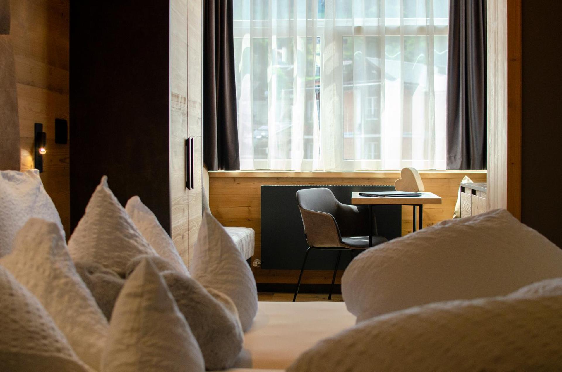 Hotel Faloria - Photo 7