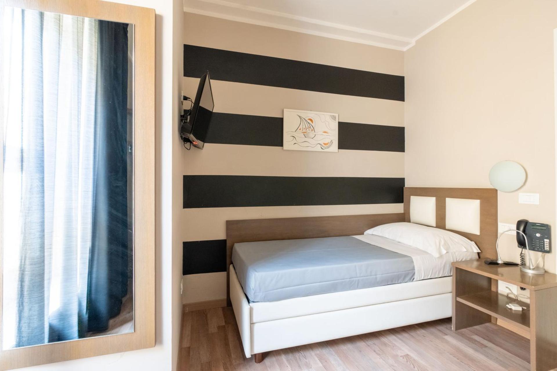 GG8 Hotel & Suite SPA - Photo 2