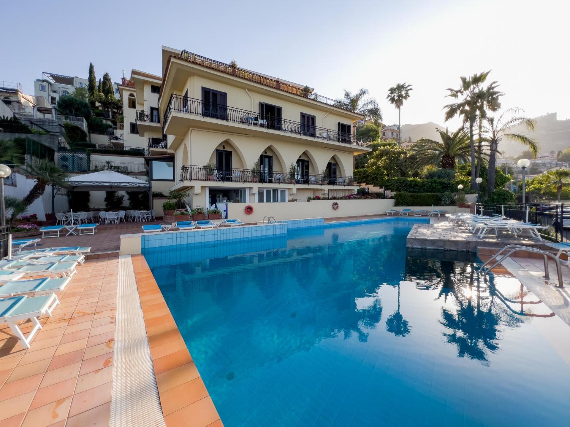 Hotel Sirius - Photo 108