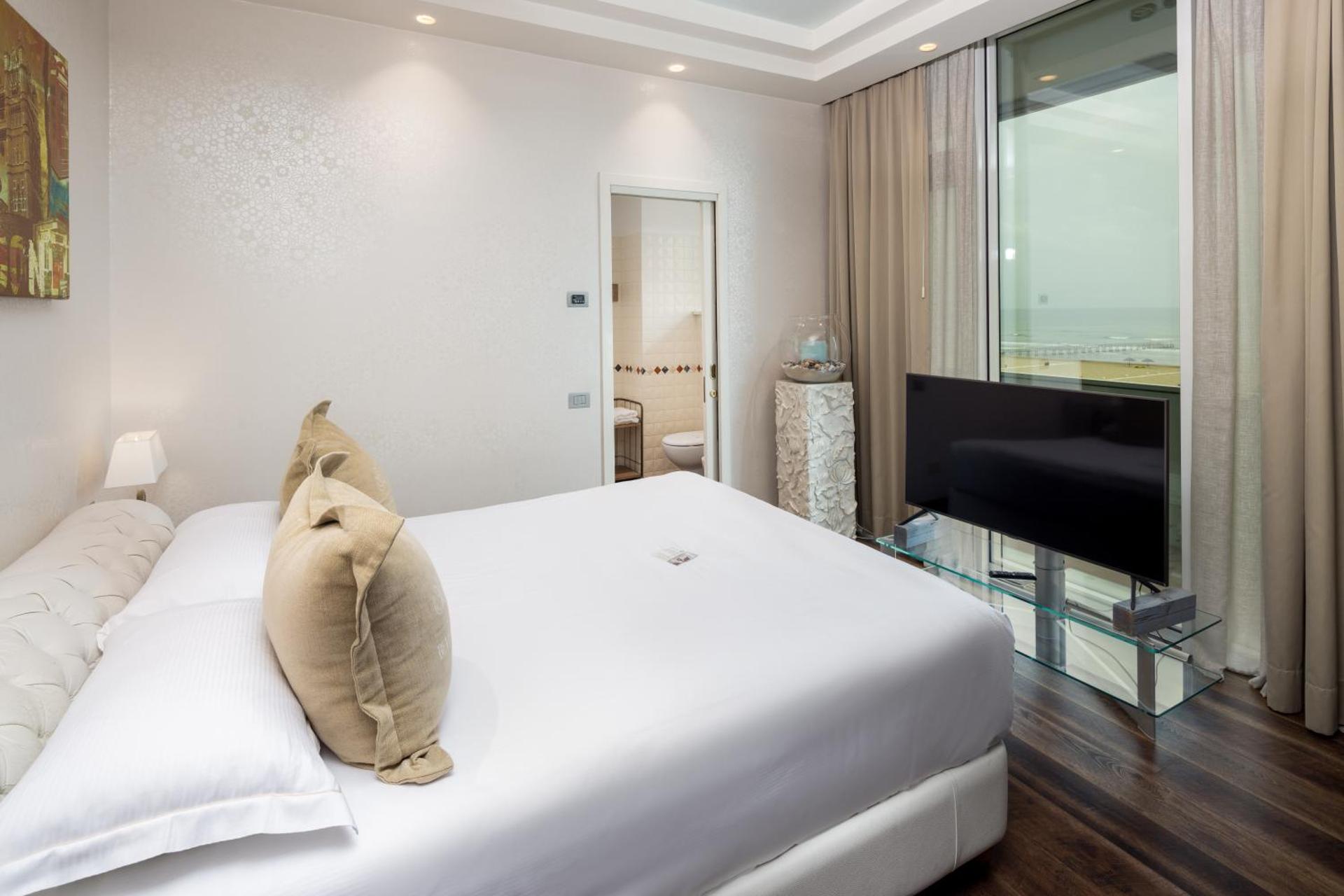 Best Western Maison B Hotel - Photo 87