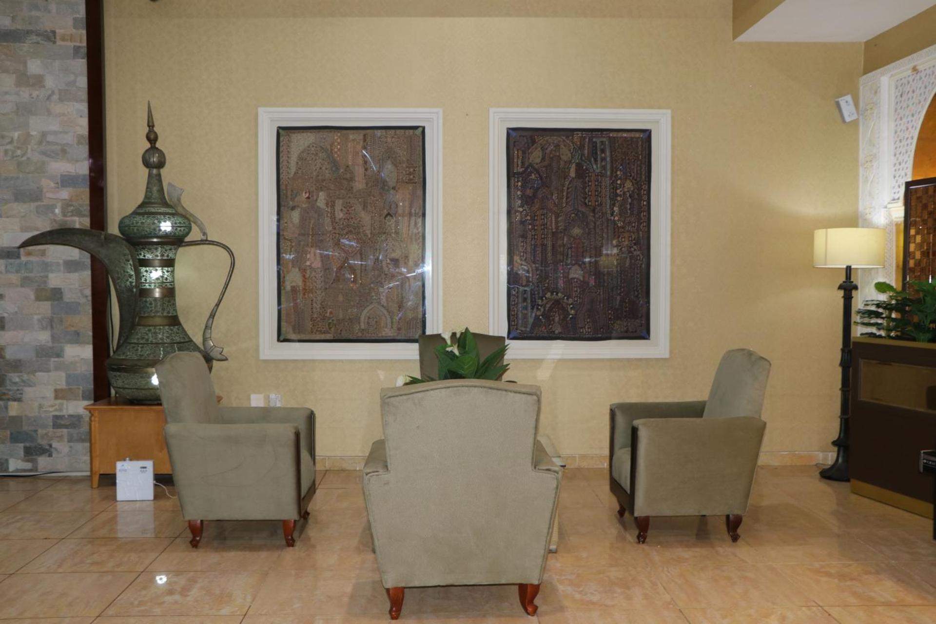Sharjah International Airport Hotel - Photo 8