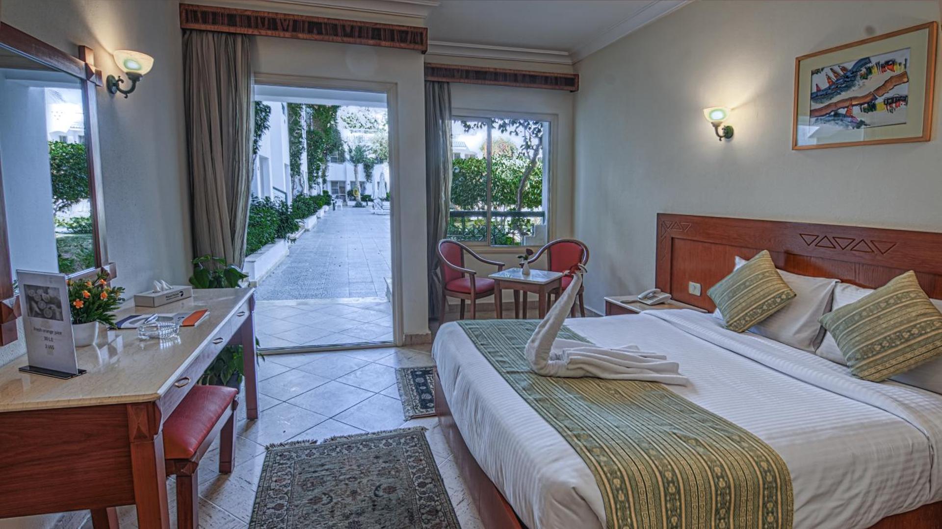 Falcon Hills Hotel - Photo 106