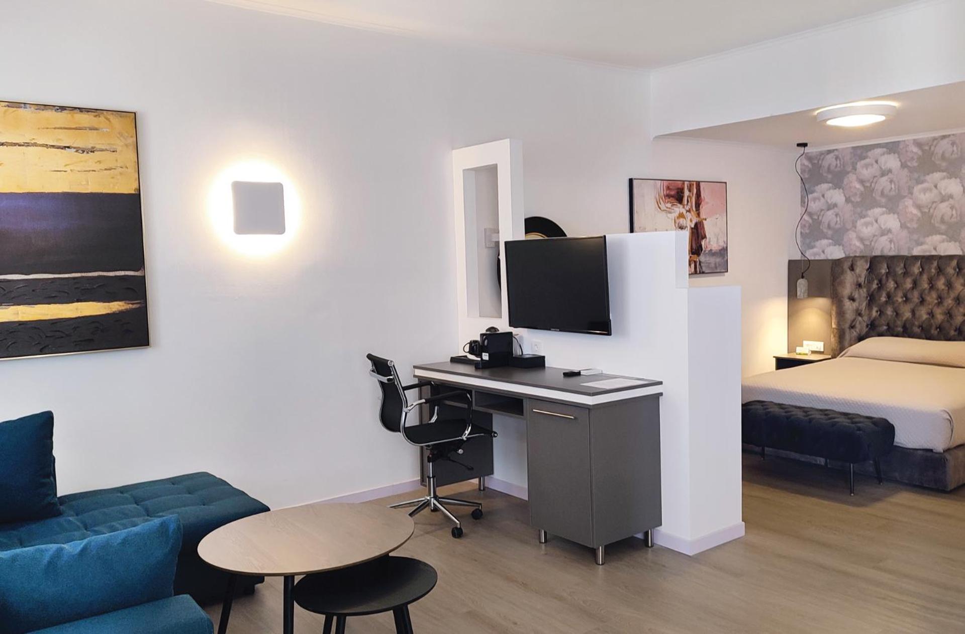 Atlantis Hotel - Photo 83