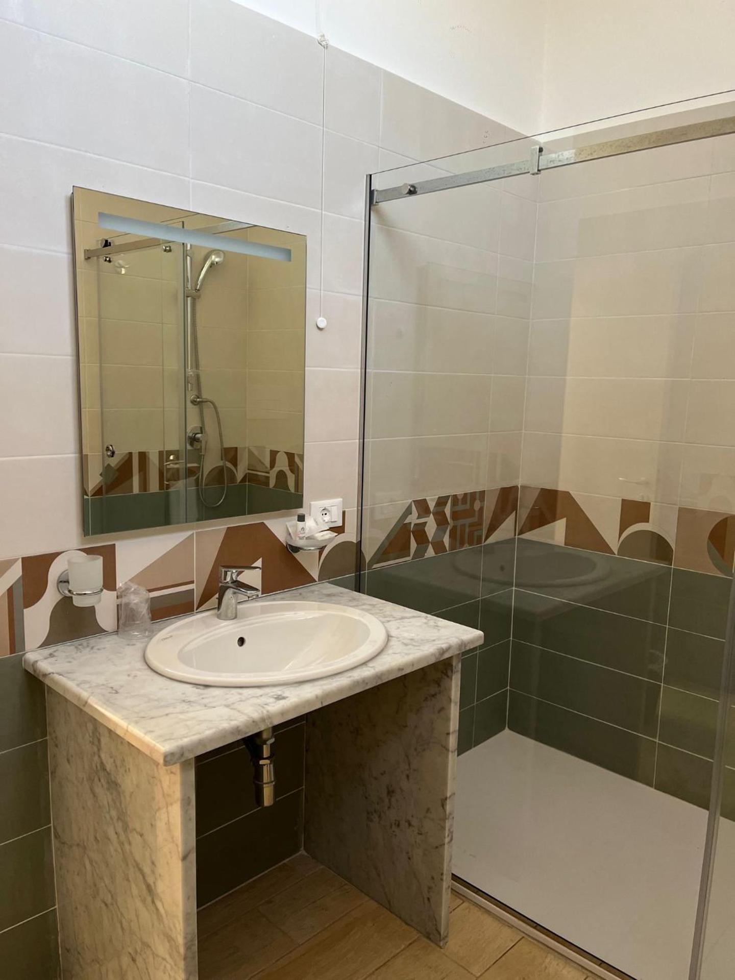 38 Aira Hotels - Photo 43