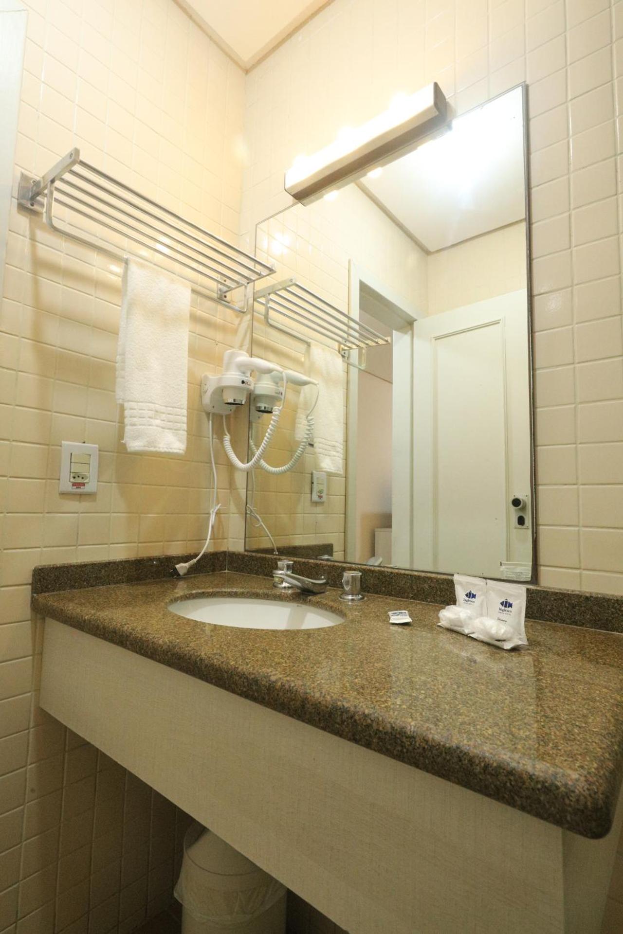 Ingleses Praia Hotel - Photo 77