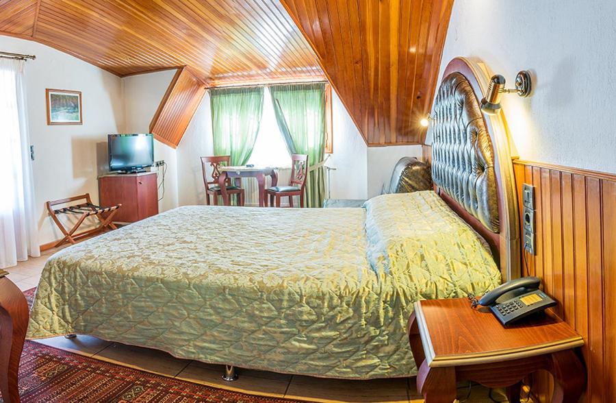 Hotel Apollon - Photo 25