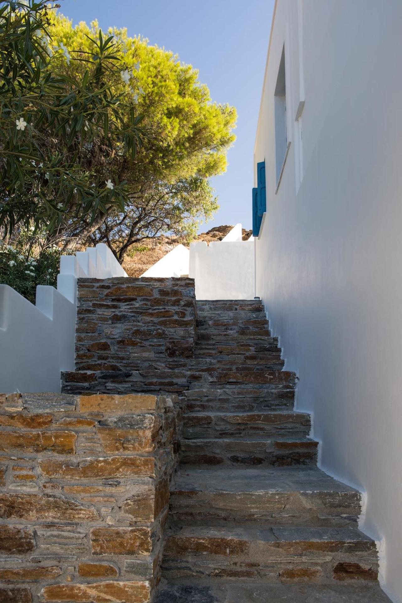 Fos Suites - Photo 95