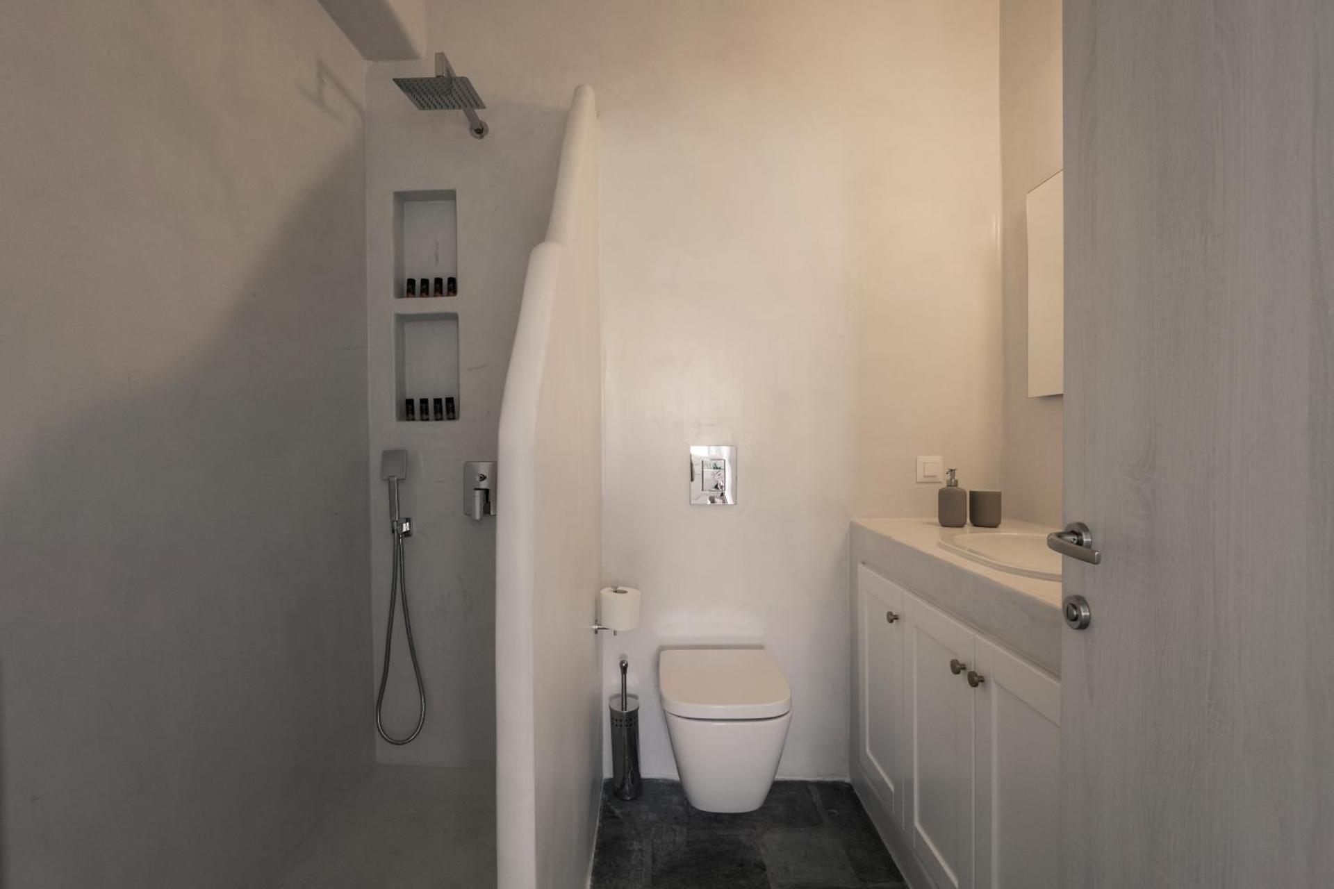 Fos Suites - Photo 28