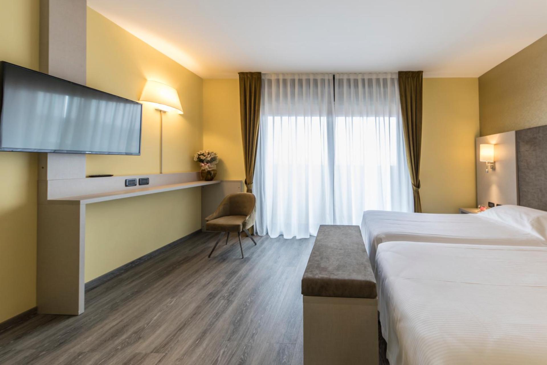 Hotel Donatello Imola - Photo 118