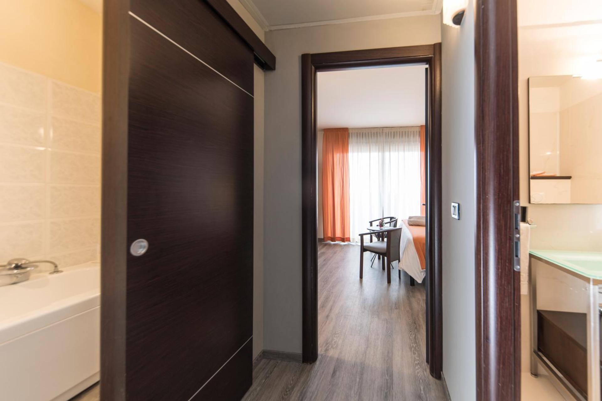 Hotel Donatello Imola - Photo 104