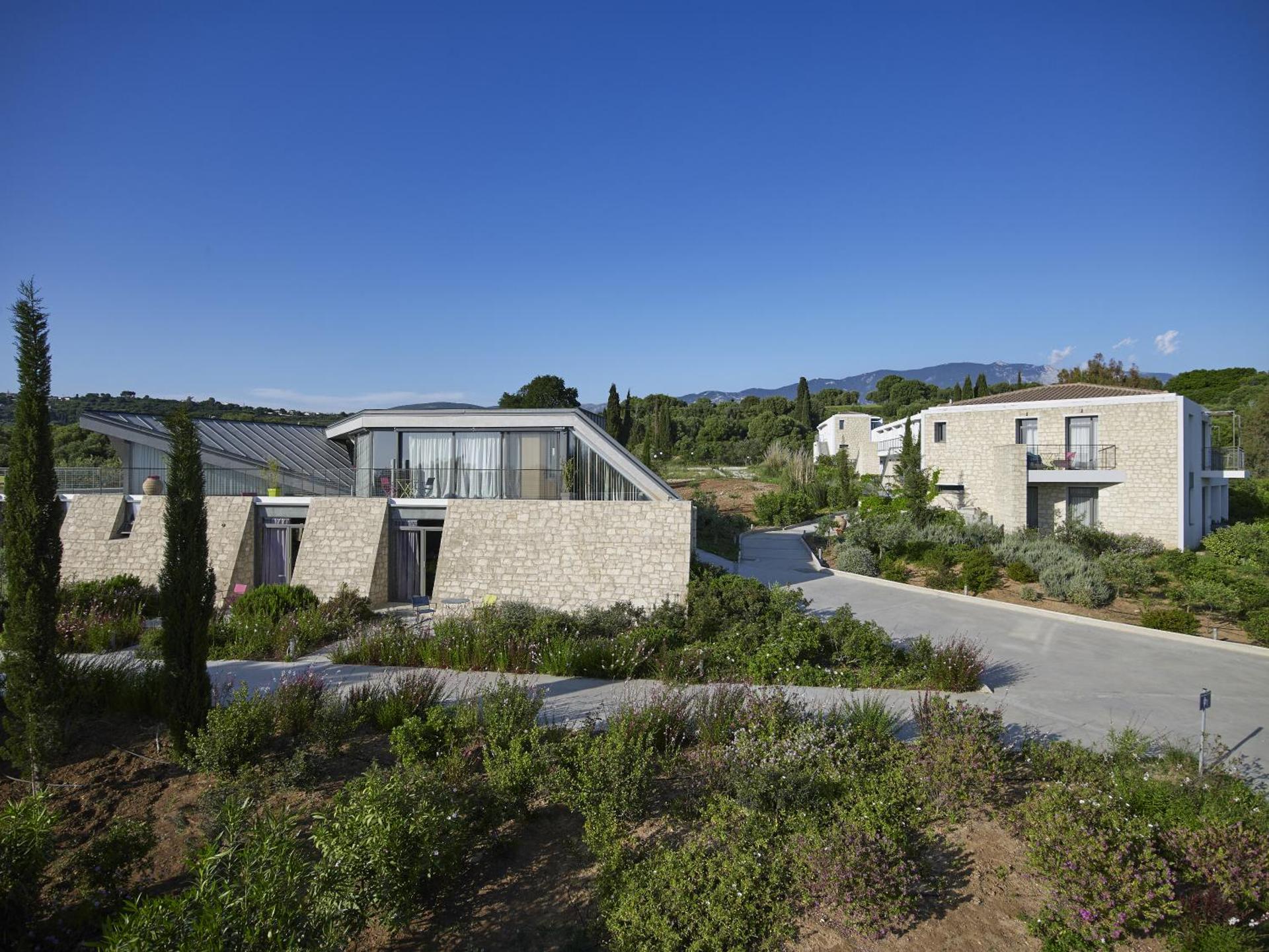 Leivatho Hotel - Photo 50