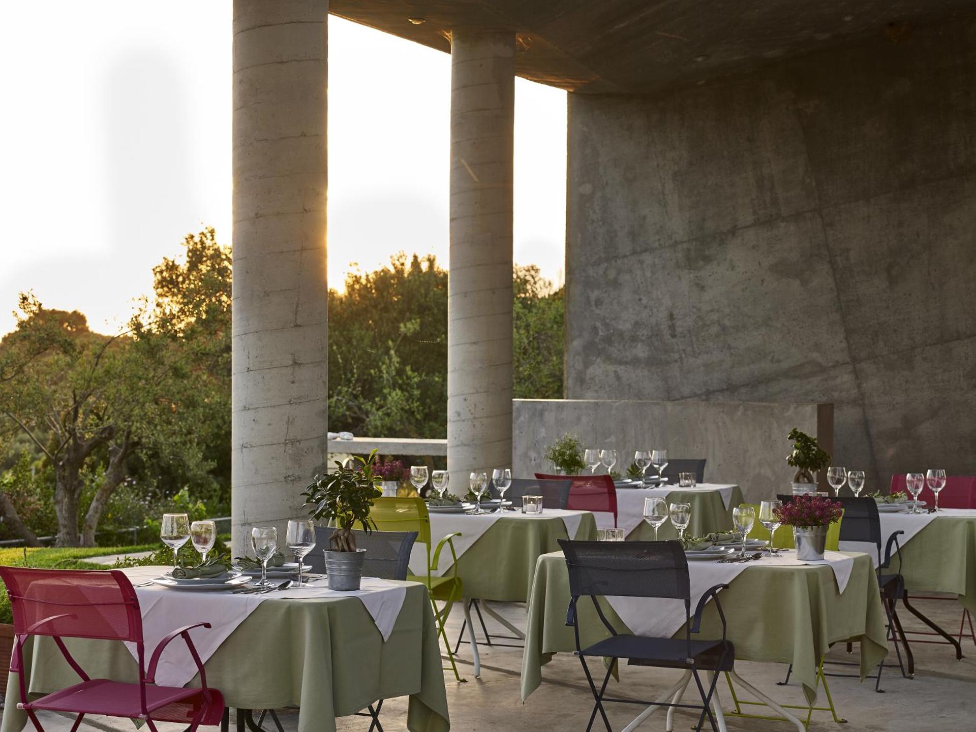 Leivatho Hotel - Photo 31