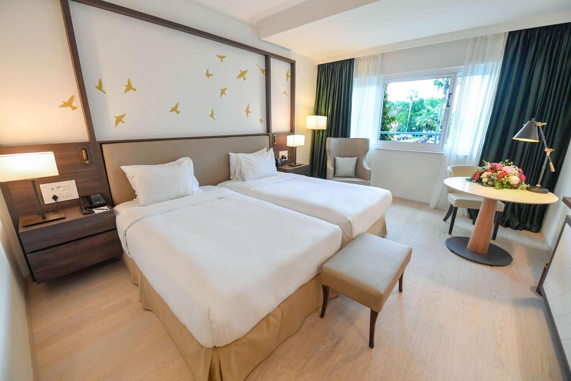 Hilton Nicosia - Photo 6