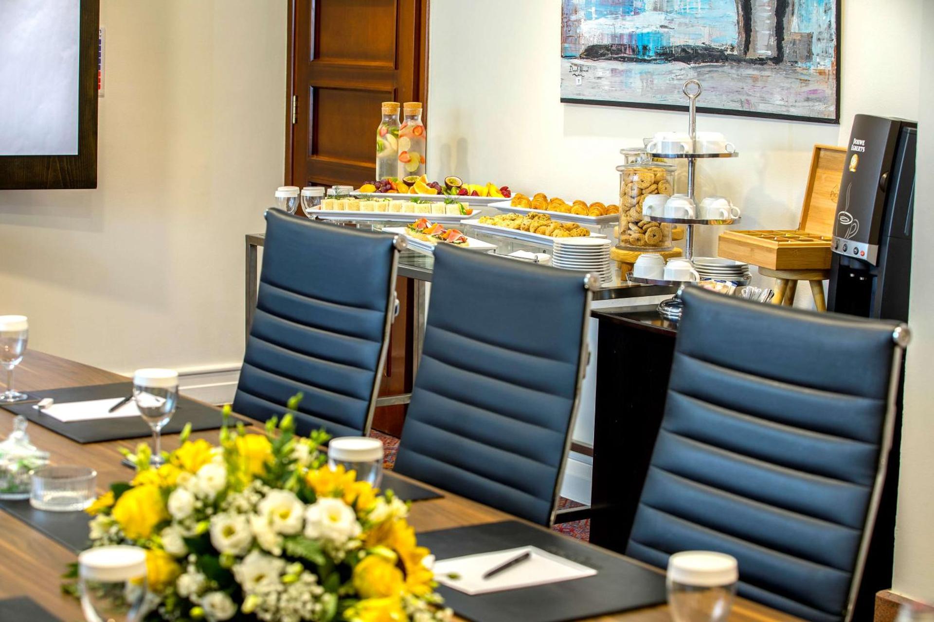 Hilton Nicosia - Photo 45