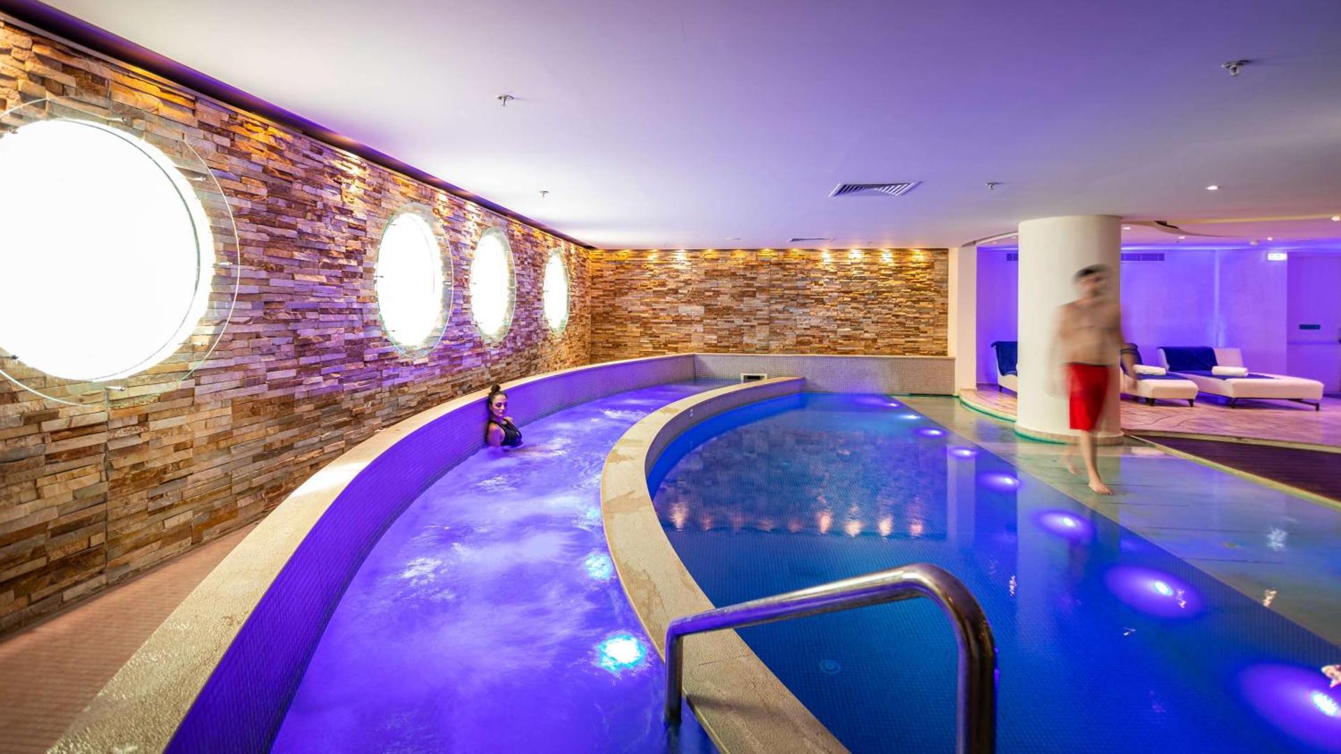 Hilton Nicosia - Photo 49