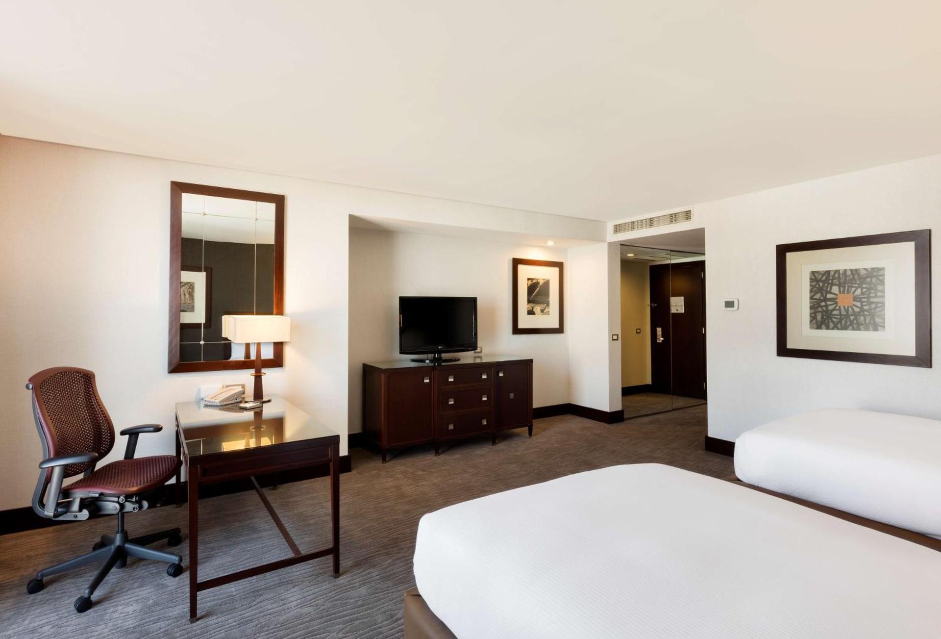 Hilton Mexico City Reforma - Photo 32