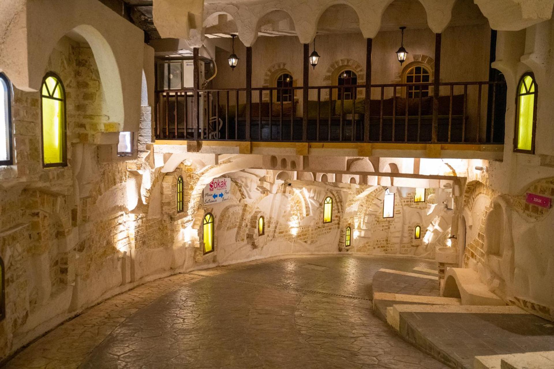 Bougainville Bay Apartments - Photo 135