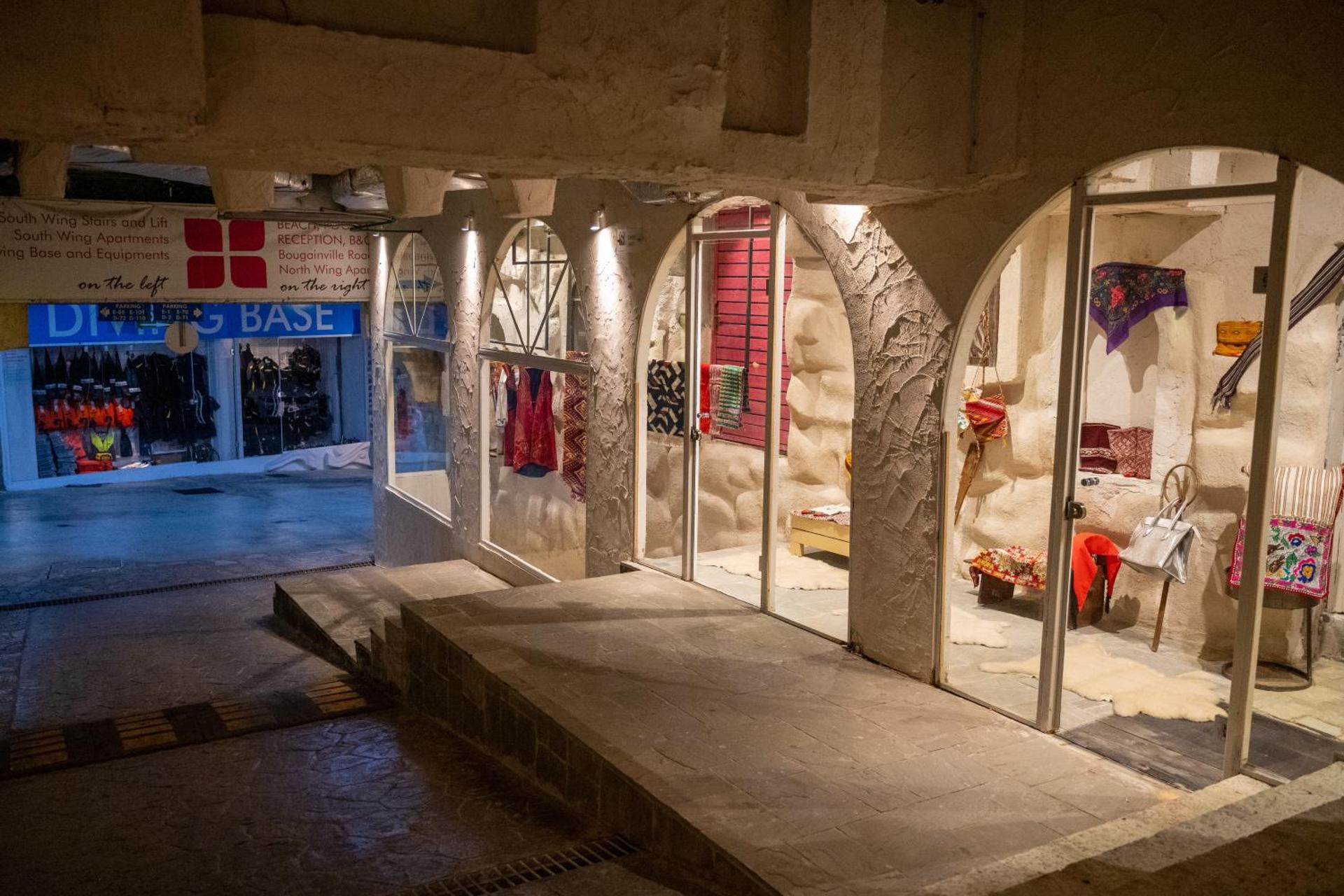 Bougainville Bay Apartments - Photo 136