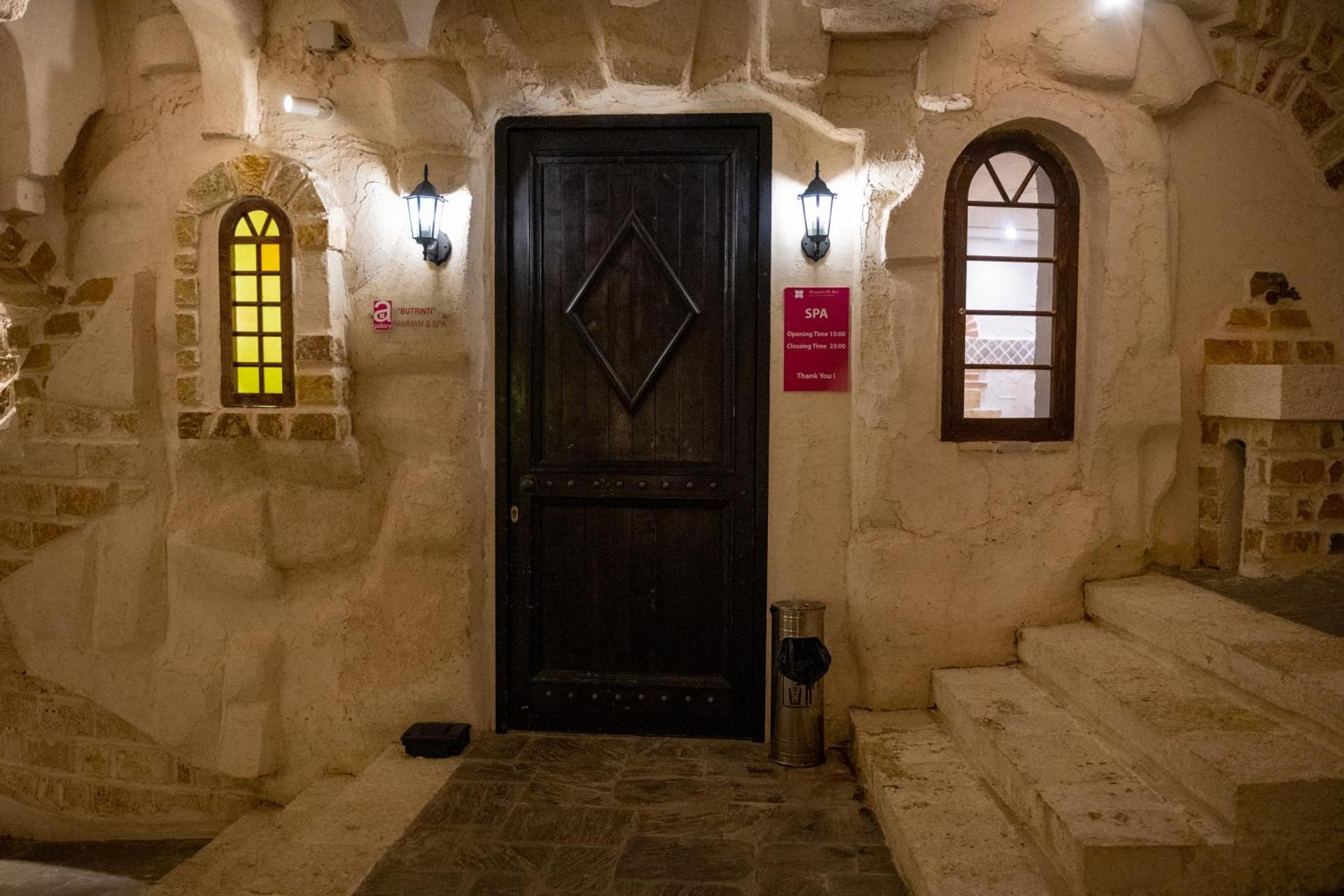 Bougainville Bay Apartments - Photo 138