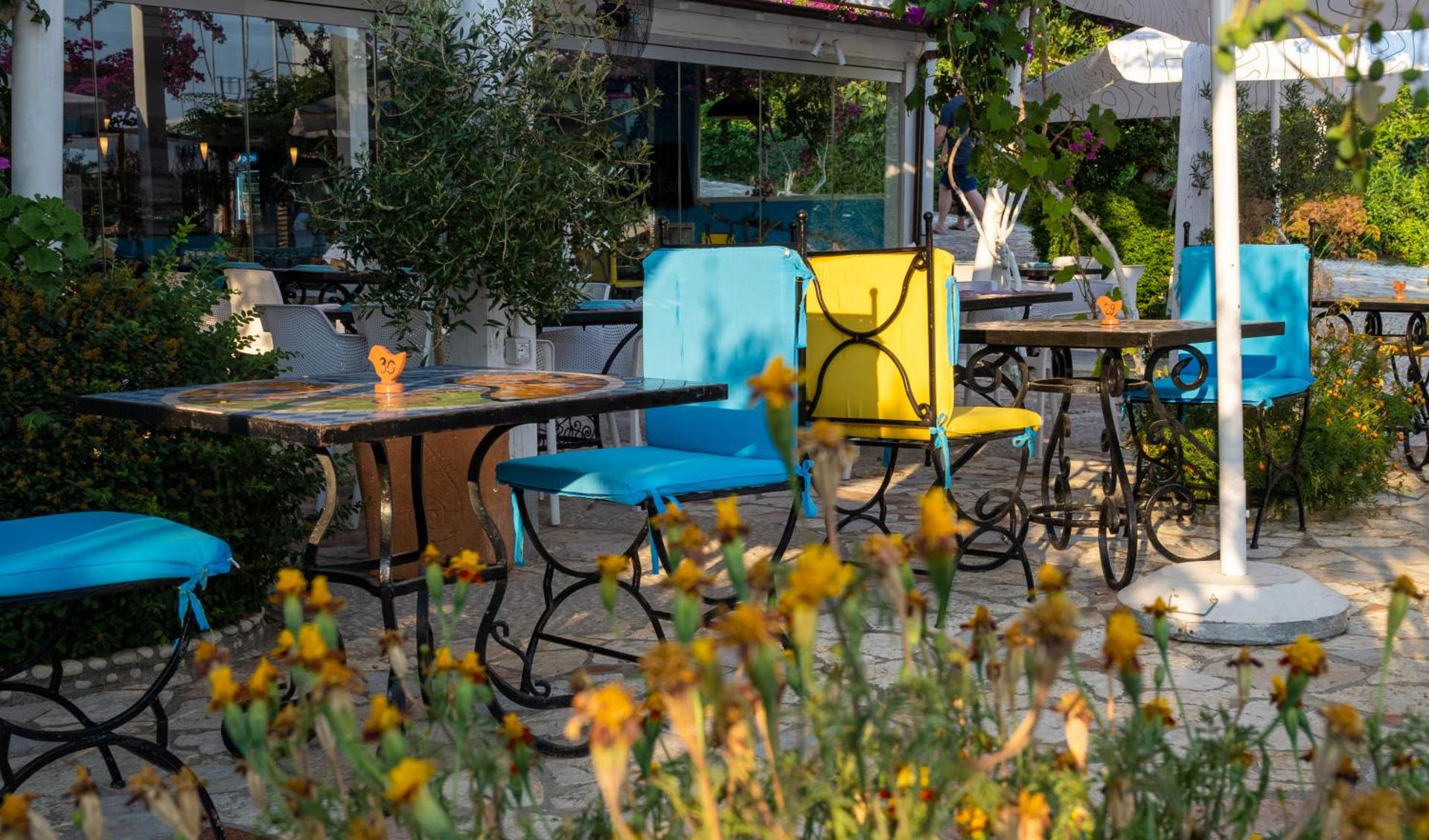 Bougainville Bay Apartments - Photo 128