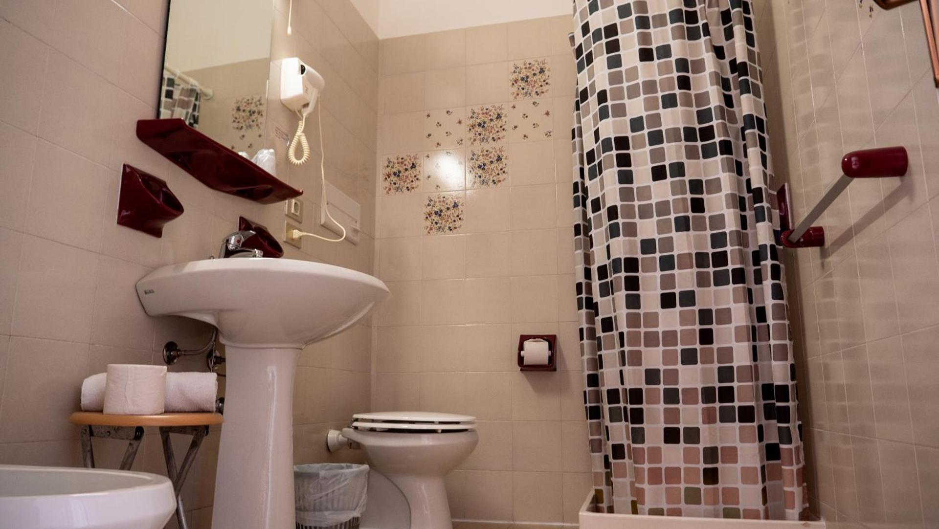 Albergo Tecla - Photo 4