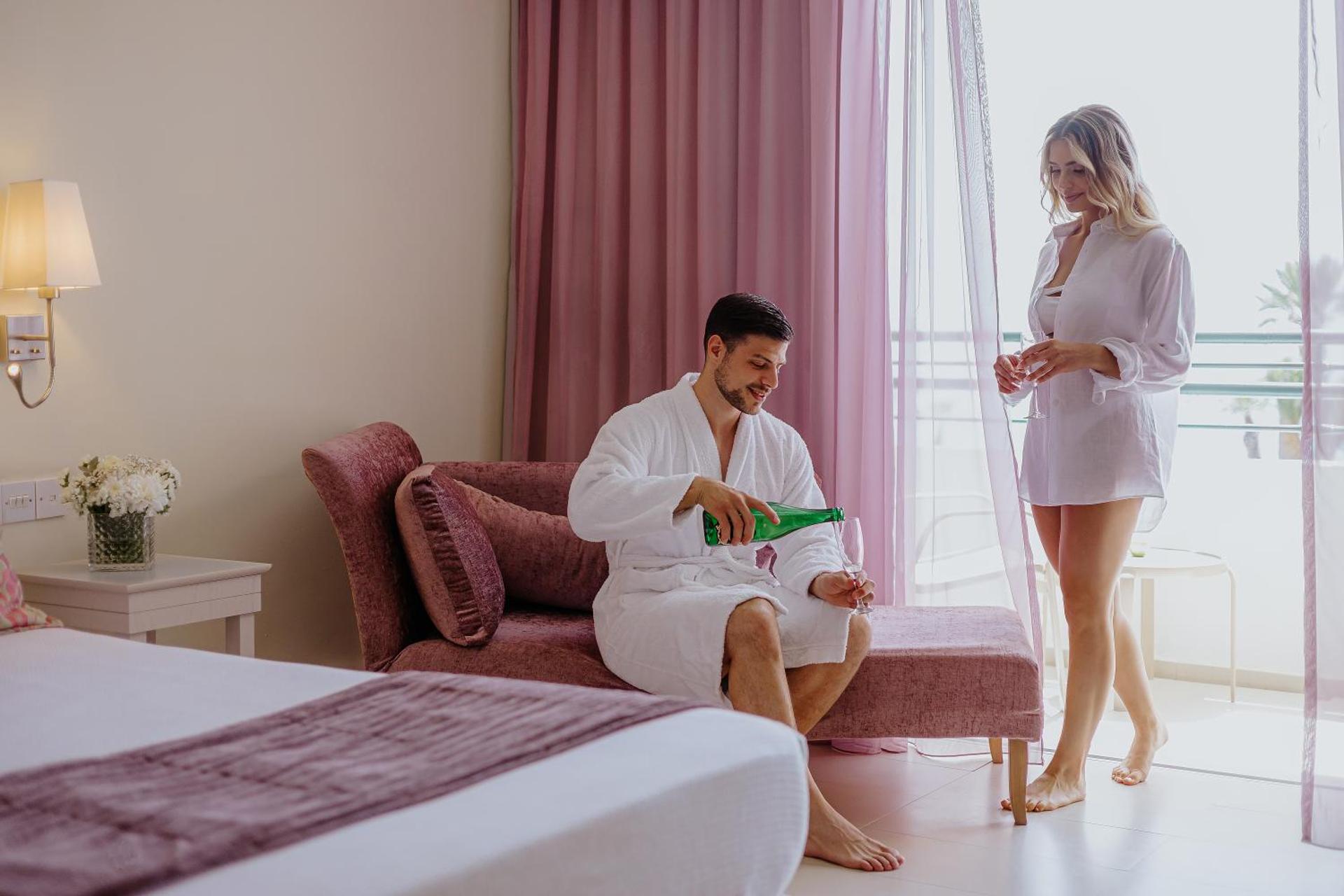 Louis Imperial Beach - Photo 93