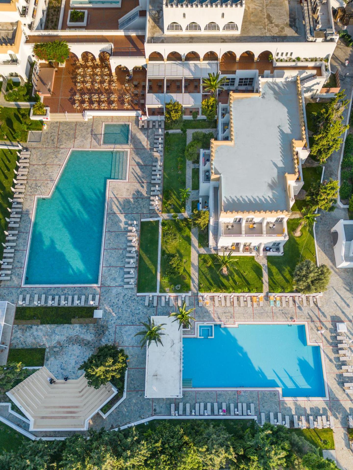 Platanista Hotel - Photo 20