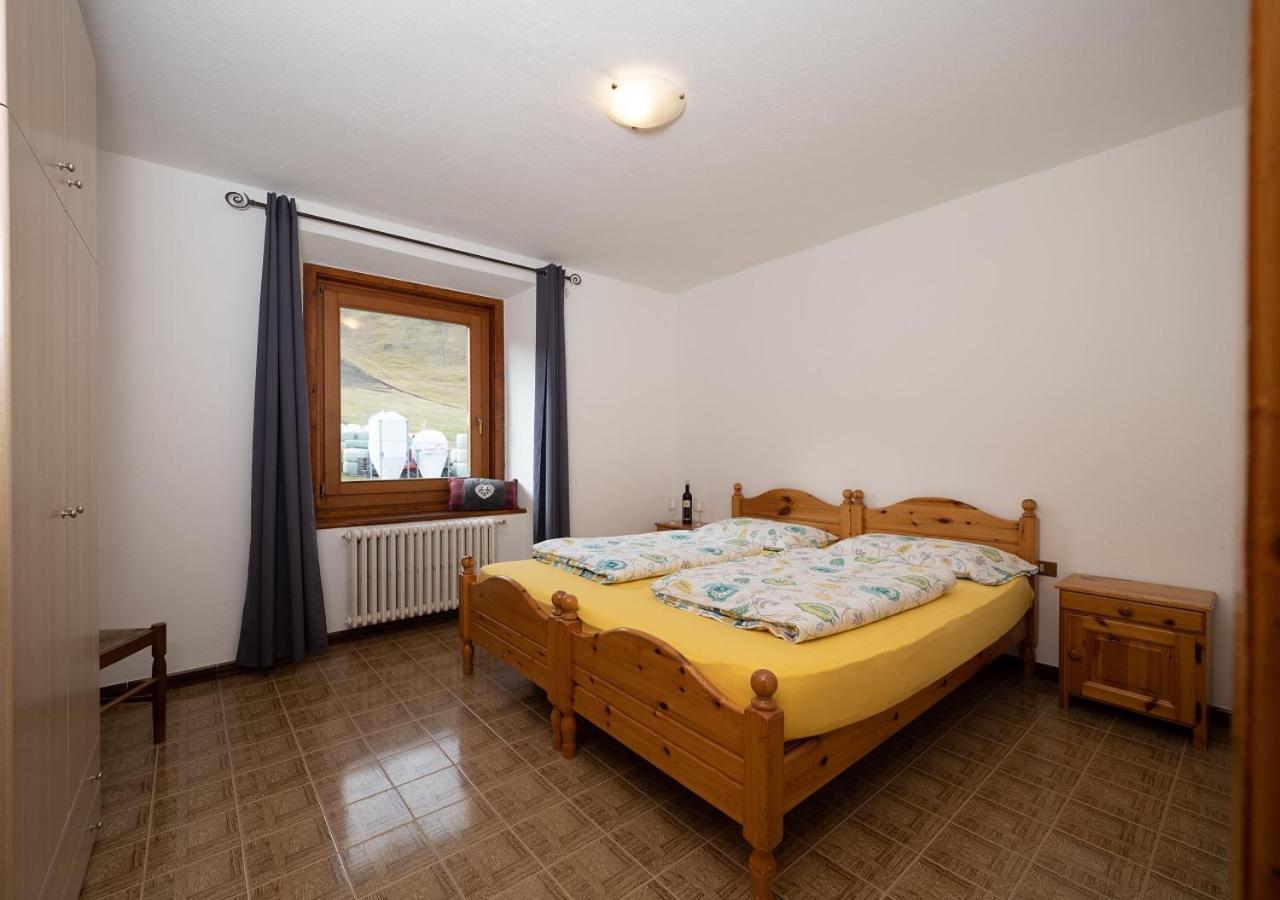 Three-Bedroom Apartment - Photo 4