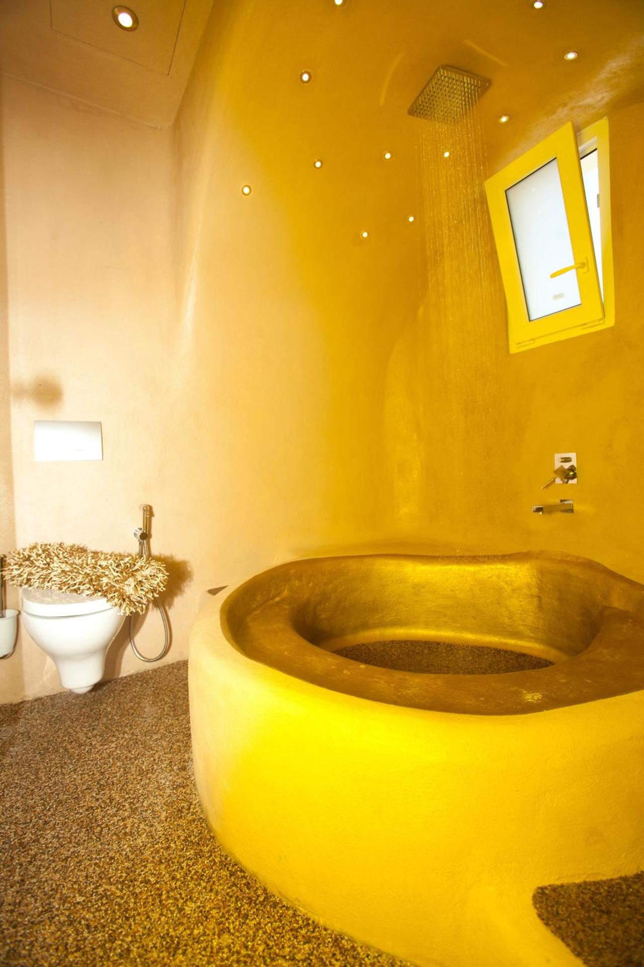 Golden Sun Hotel - Photo 94