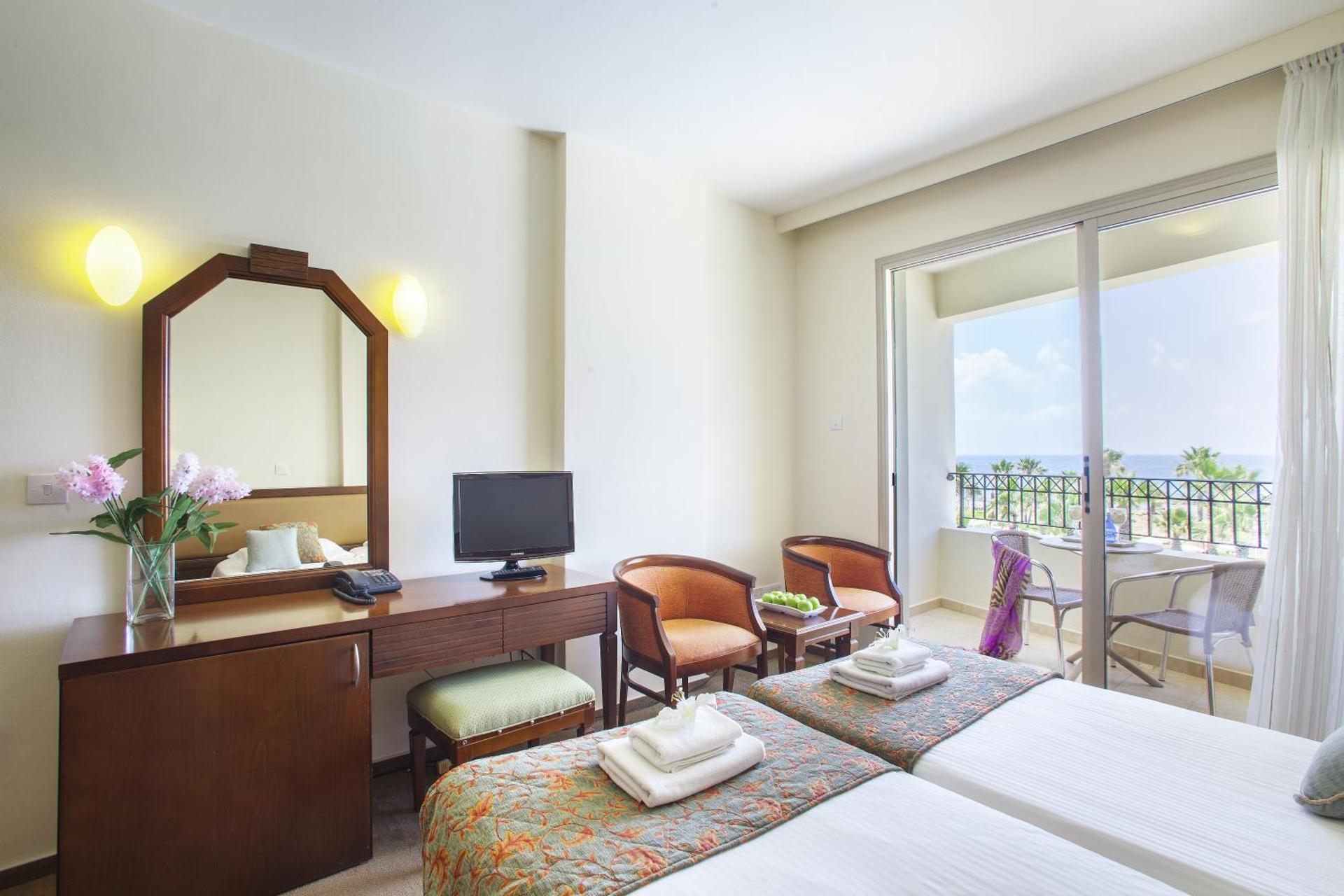 Aquamare Beach Hotel & Spa - Photo 10