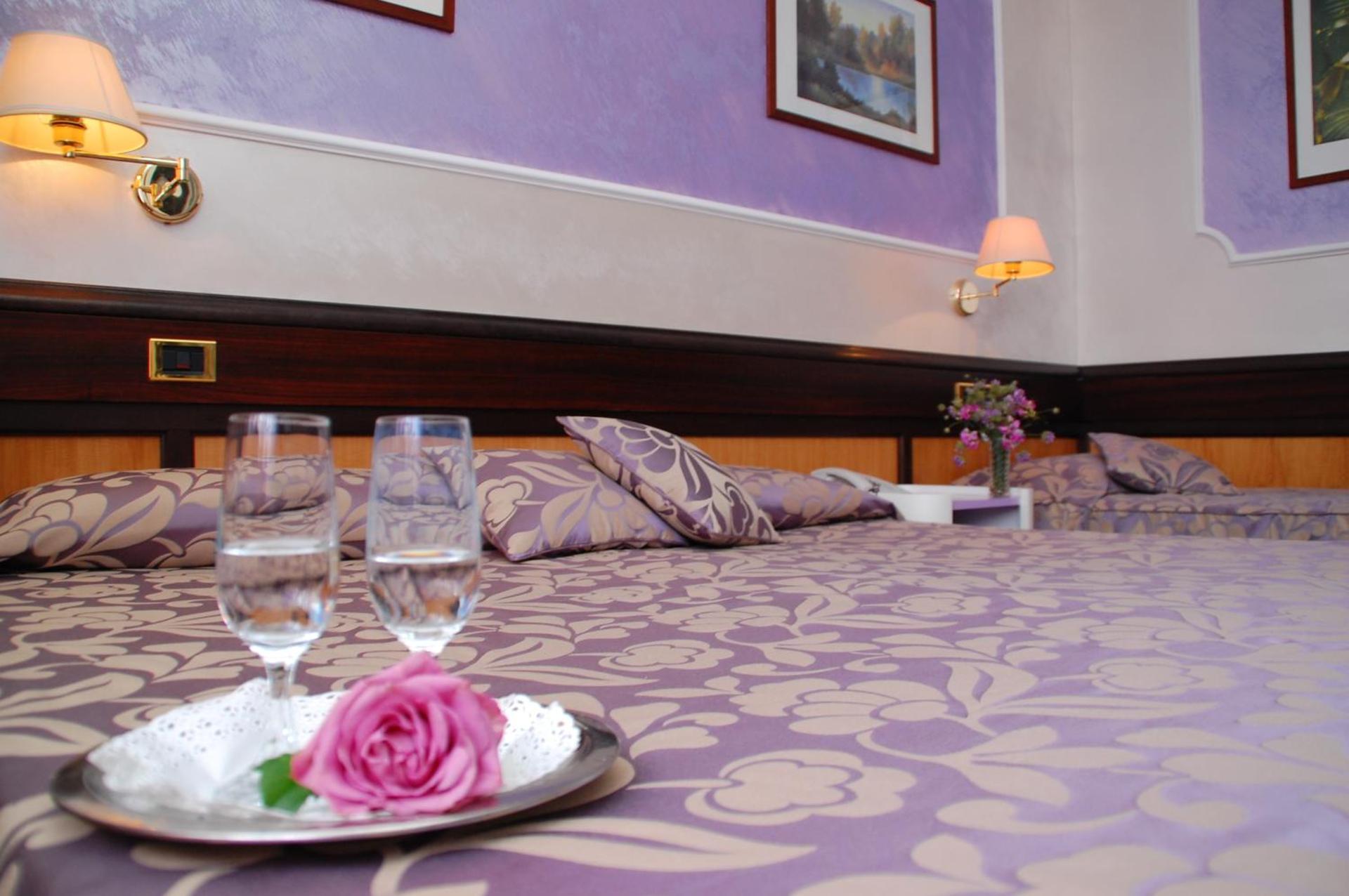 Benny Hotel - Photo 30