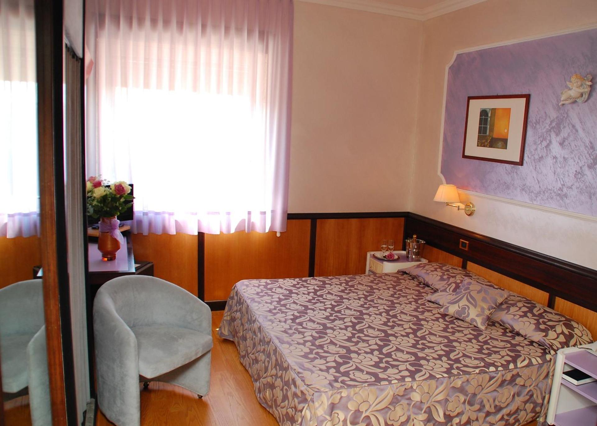 Benny Hotel - Photo 29