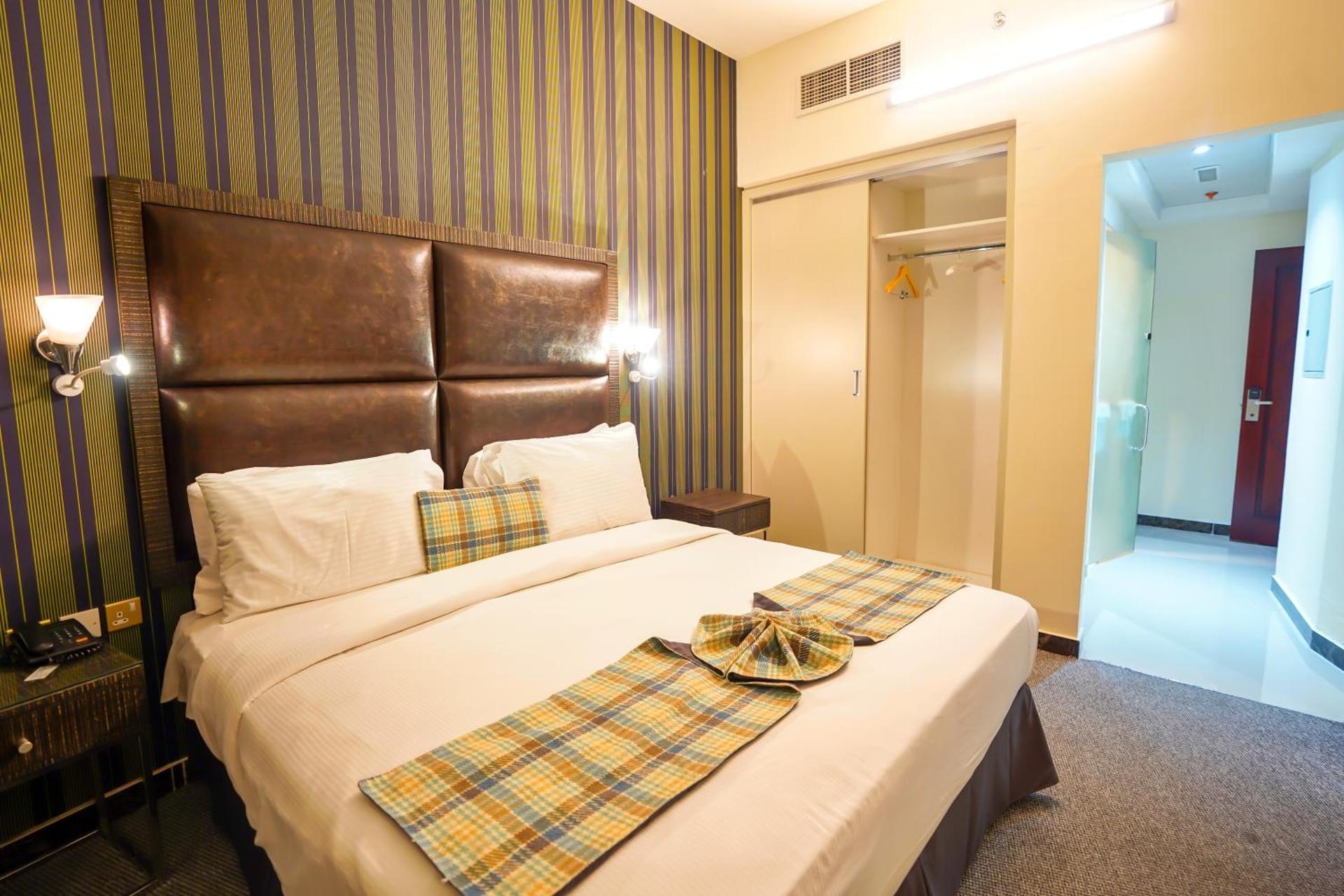 Cube Hotel Dubai - Photo 32