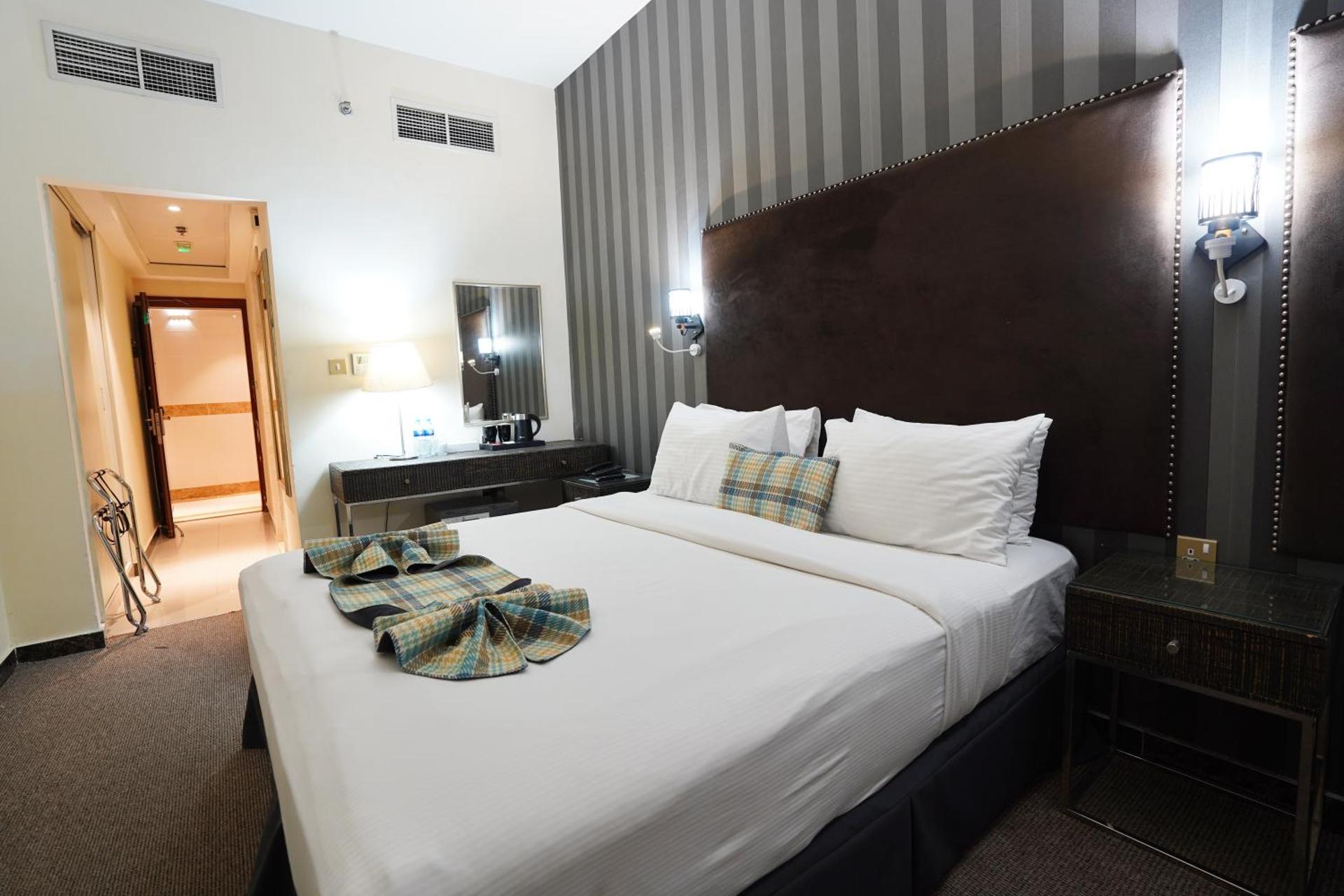 Cube Hotel Dubai - Photo 34