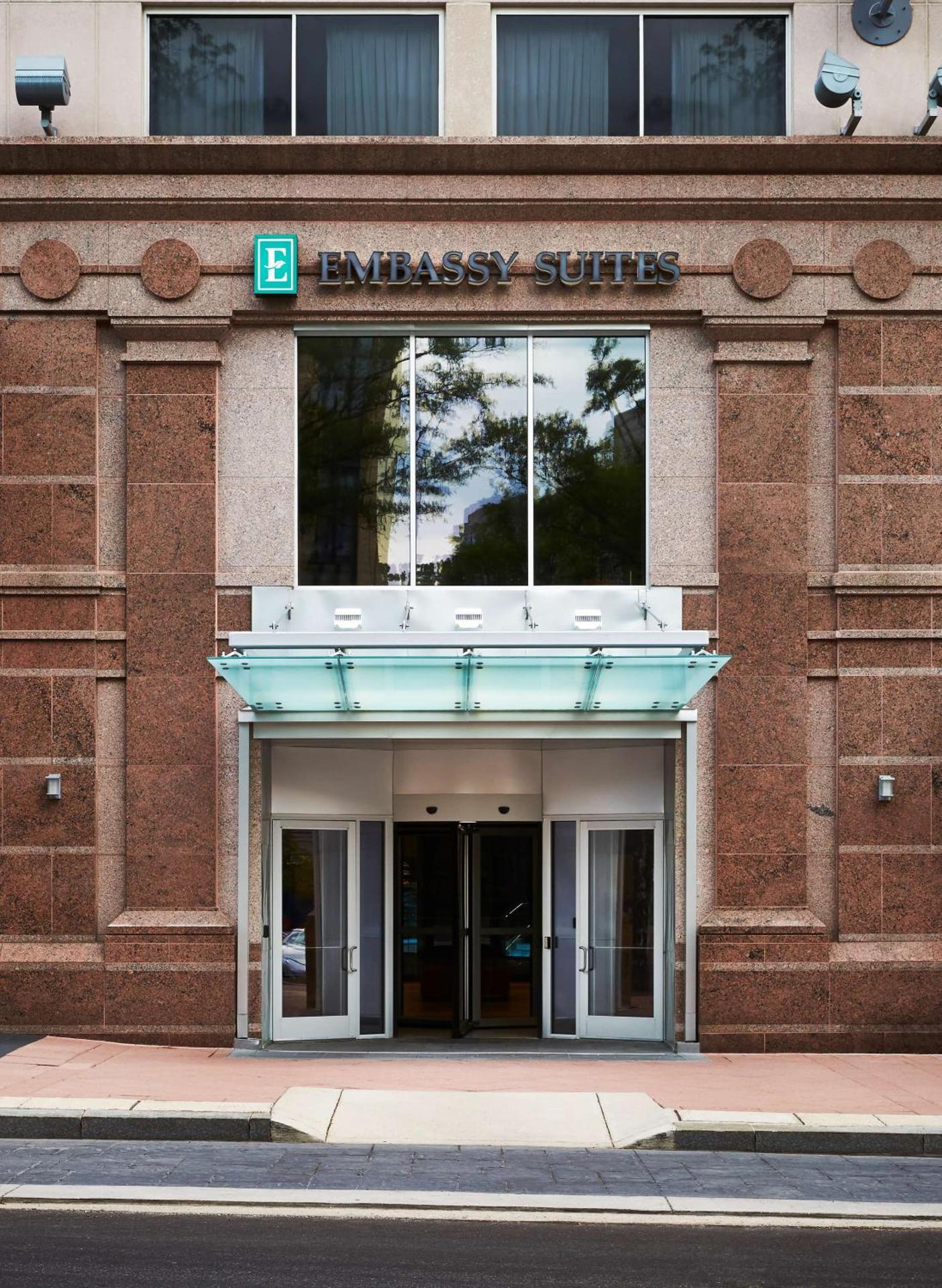 Embassy Suites by Hilton Washington DC Chevy Chase Pavilion - Photo 57