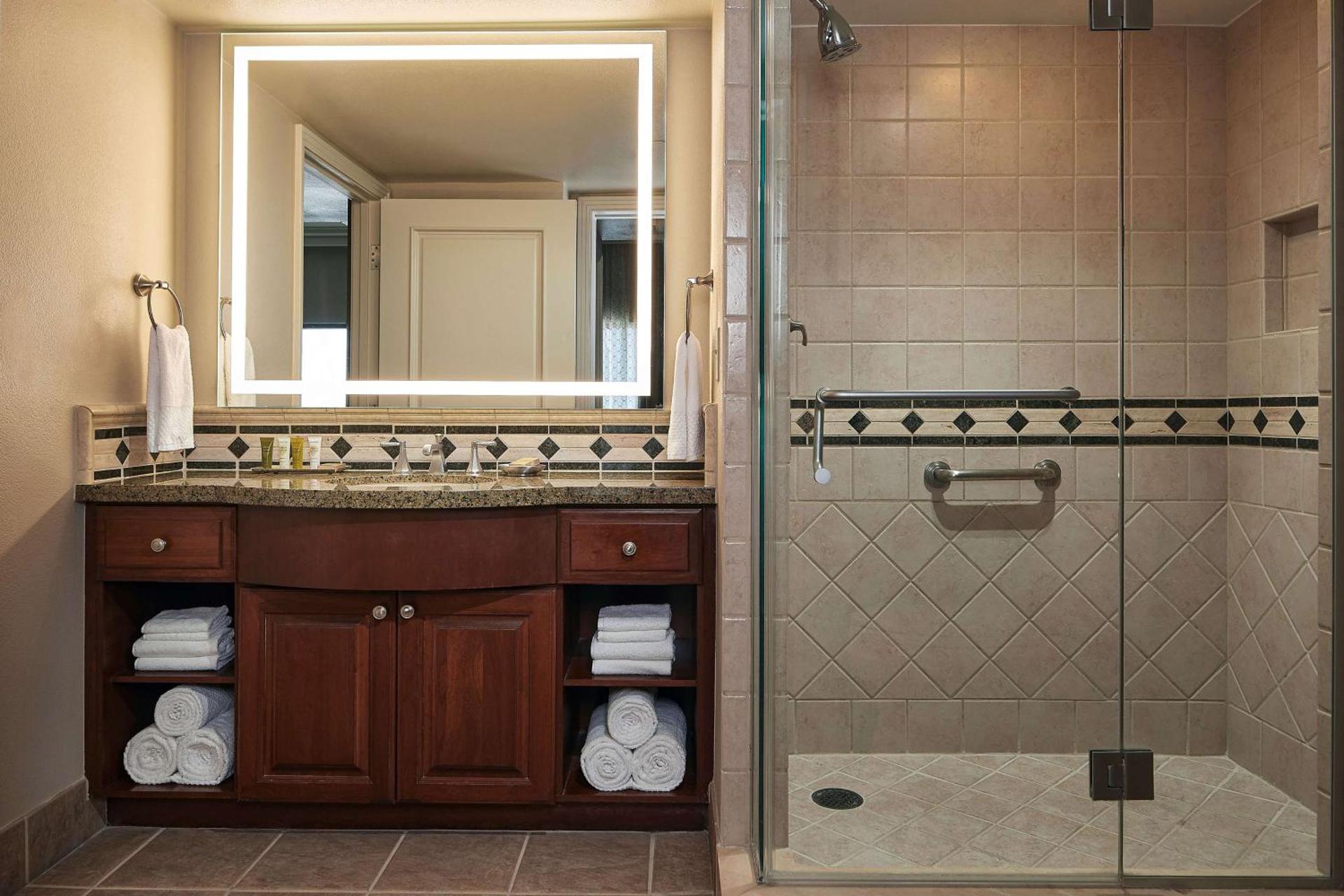 Hilton Grand Vacations Club on the Las Vegas Strip - Photo 18