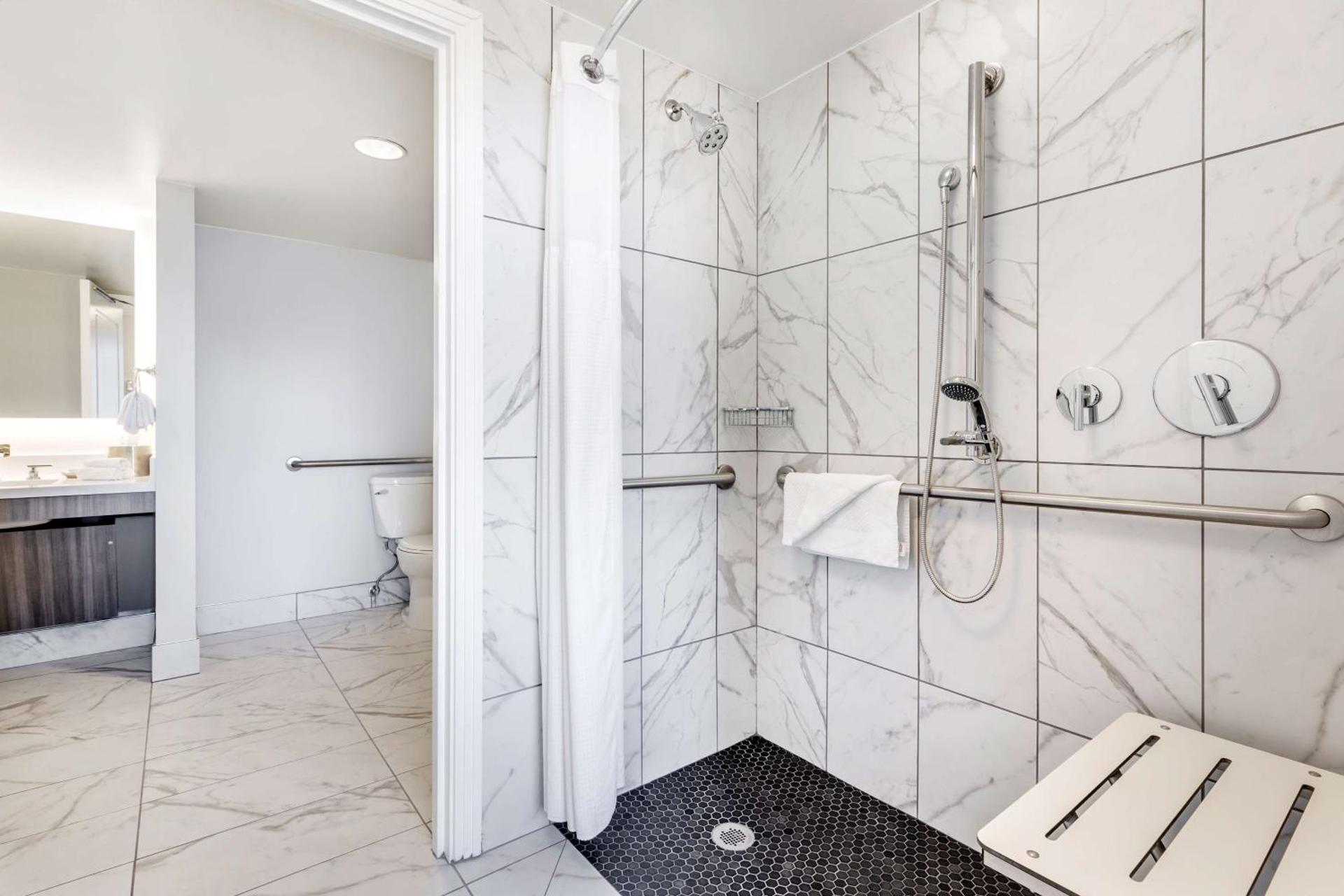 Hilton Grand Vacations Club on the Las Vegas Strip - Photo 49