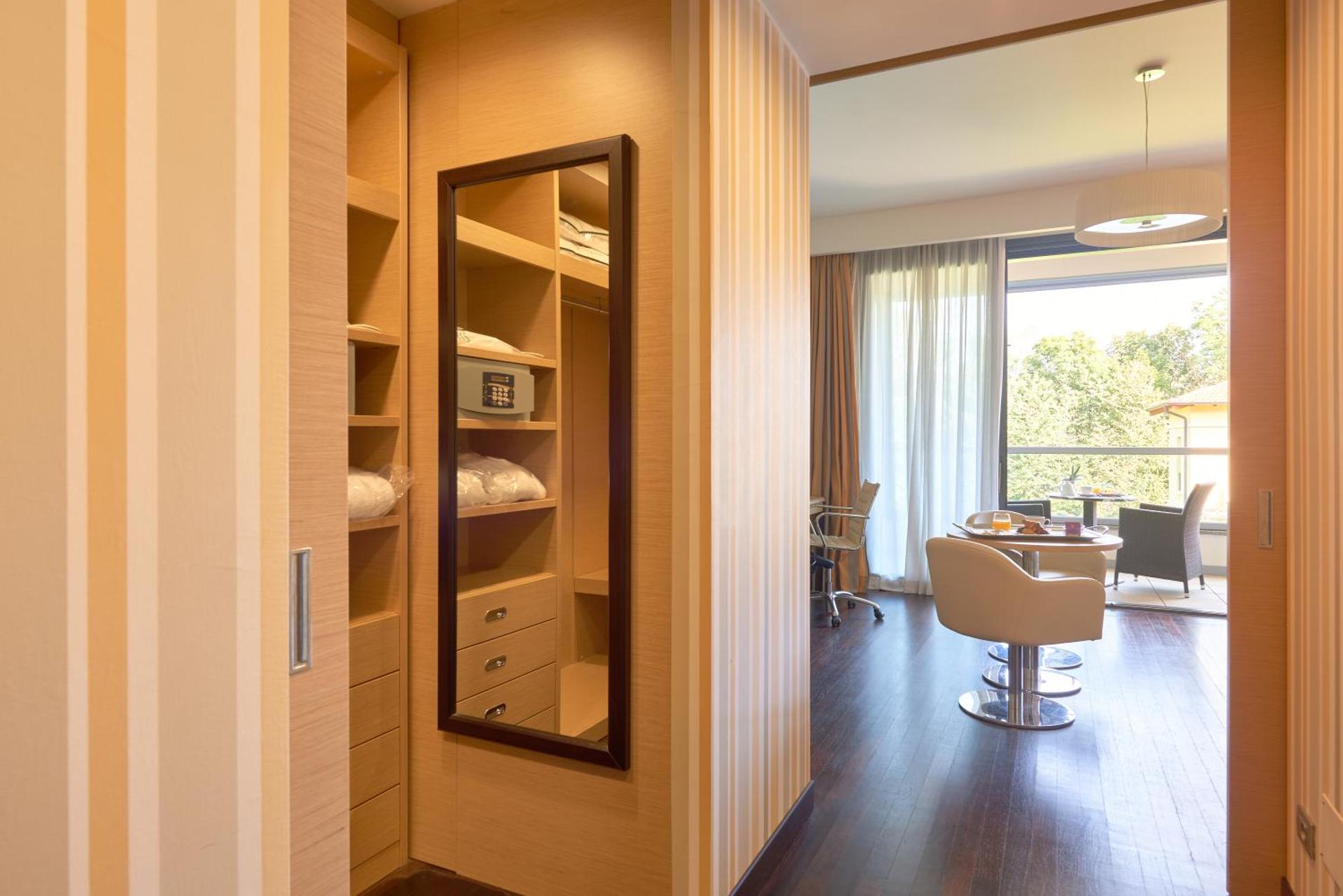 UNAHOTELS Varese - Photo 32