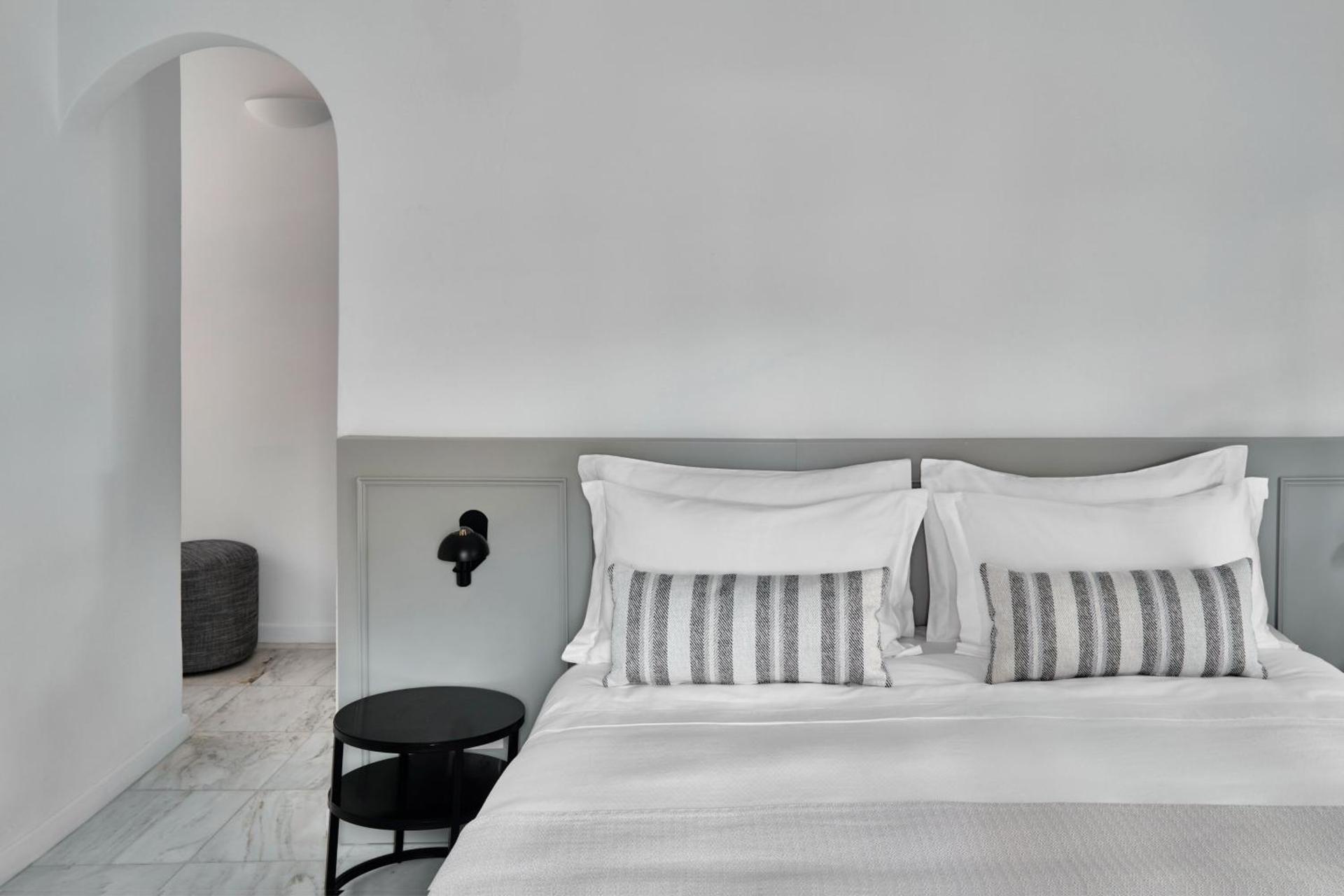 Vedema, a Luxury Collection Resort, Santorini - Photo 40