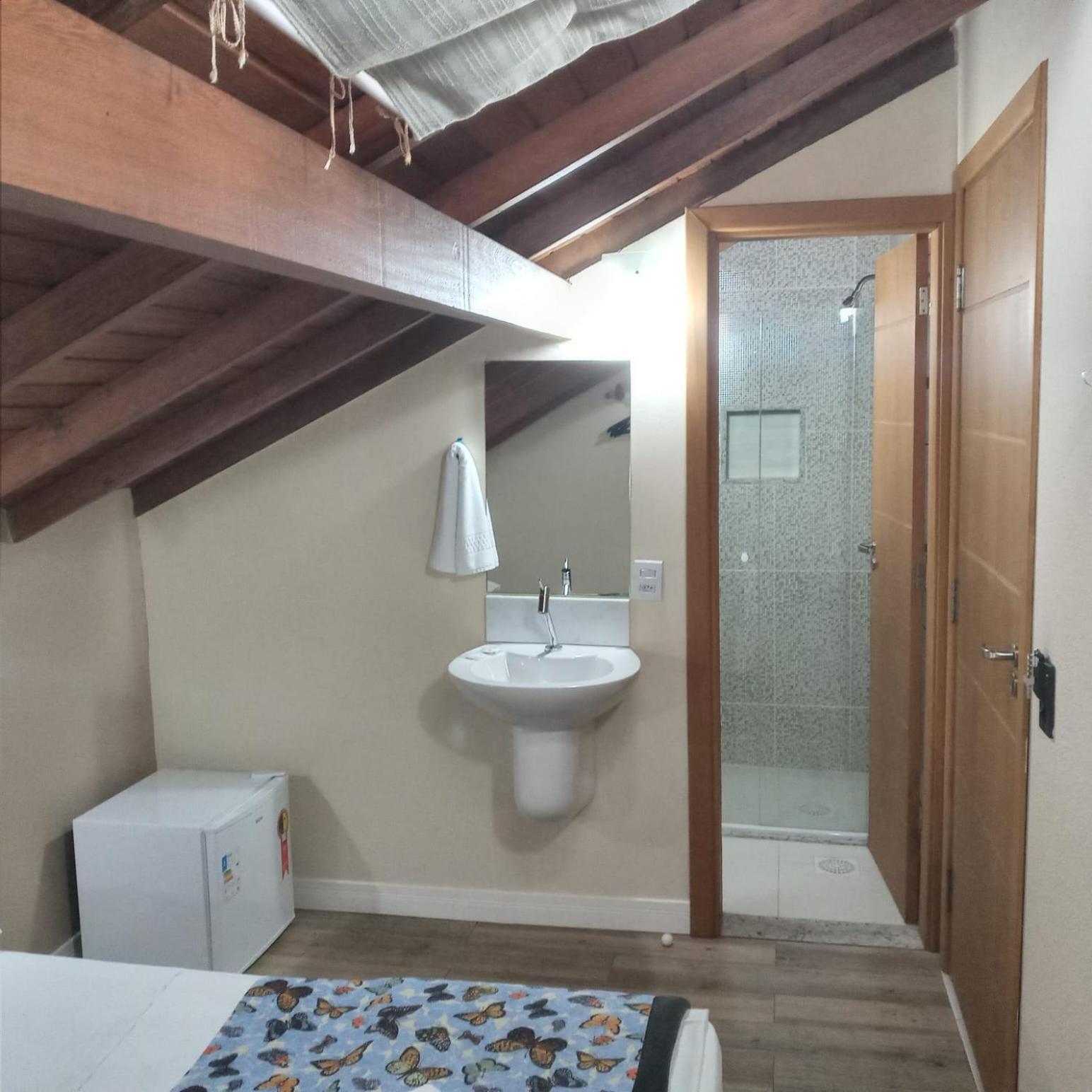 Hotel Hola - Photo 8