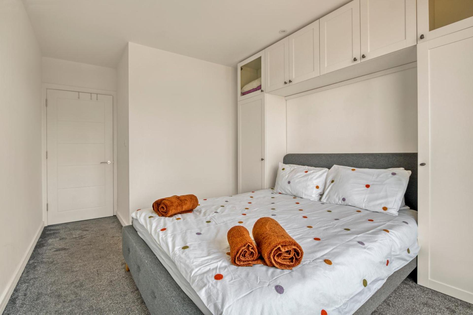 Modern Penthouse in Wembley - Photo 7