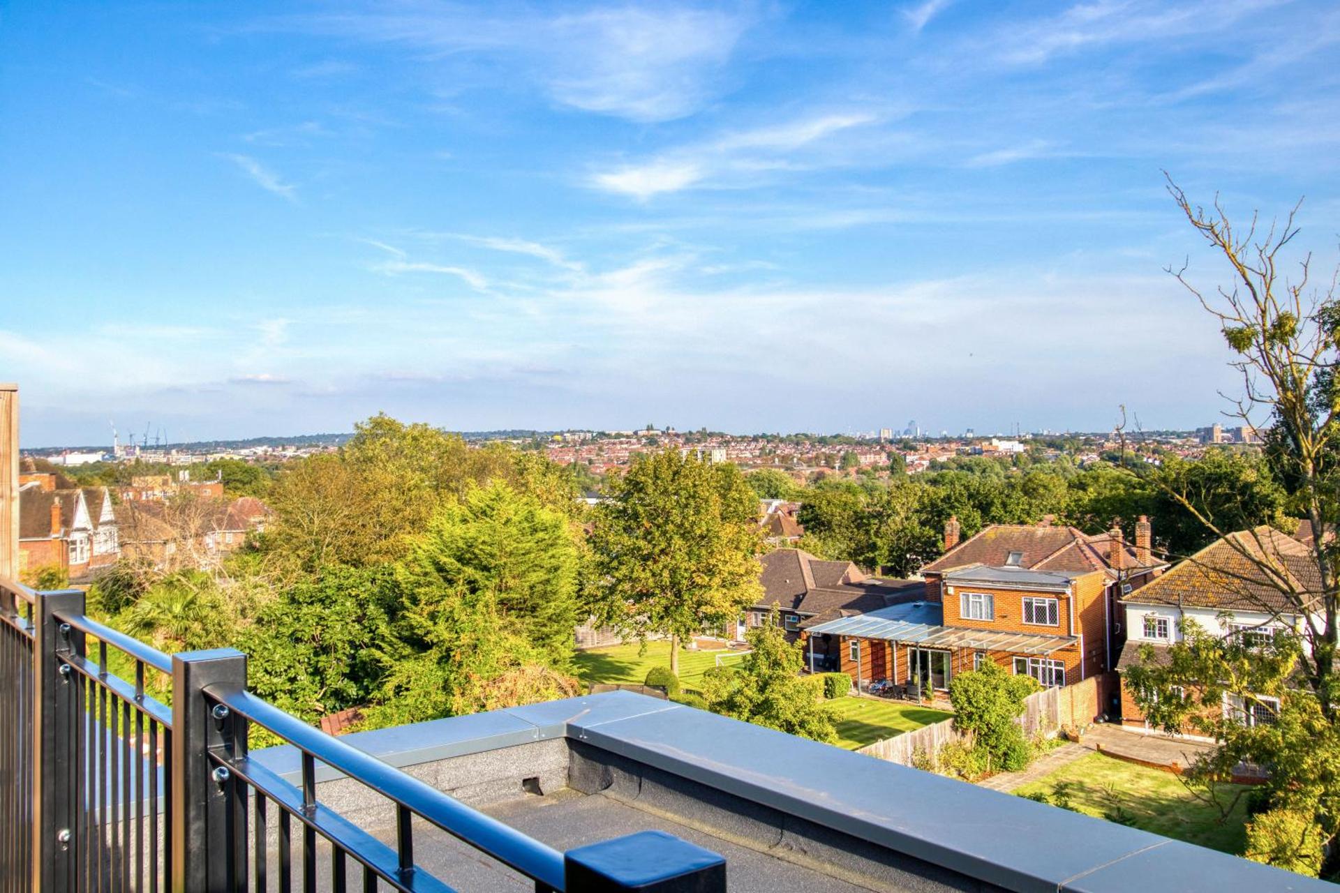 Modern Penthouse in Wembley - Photo 34